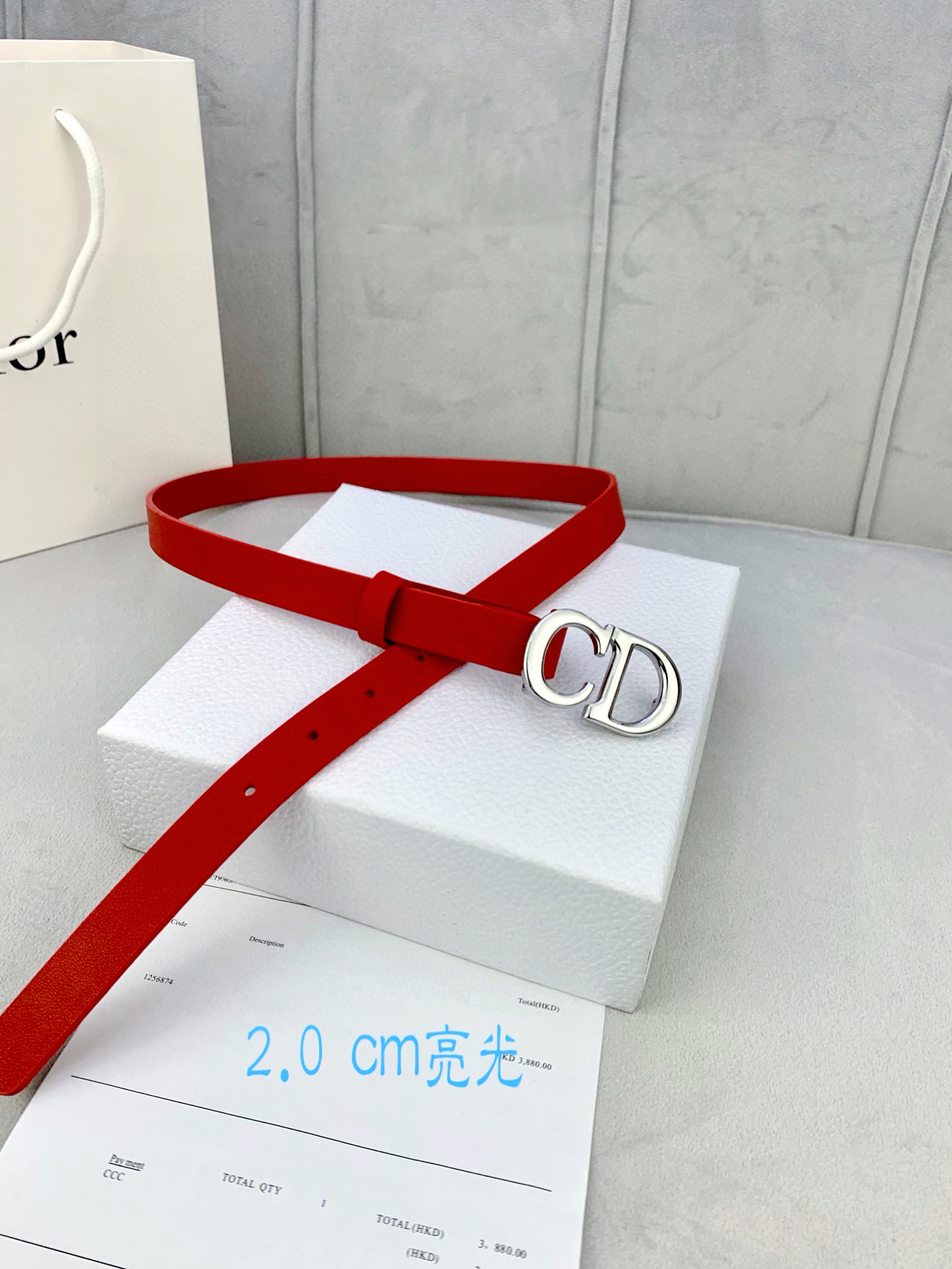宽度2.0cm Dior（迪奧）爆款平面無線帶身/Saddle进口小牛皮带身金属“CD”标志 採用進口雙