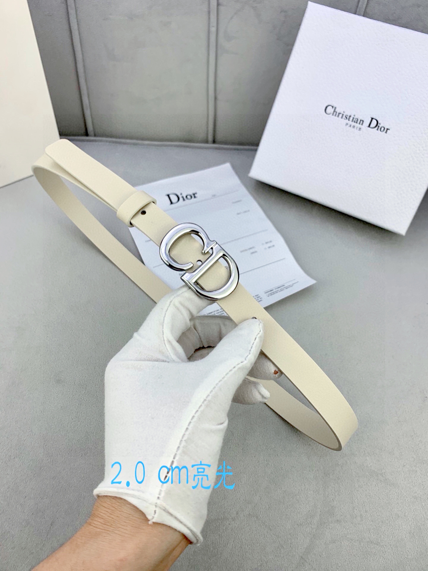 宽度2.0cm Dior（迪奧）爆款平面無線帶身/Saddle进口小牛皮带身金属“CD”标志 採用進口雙