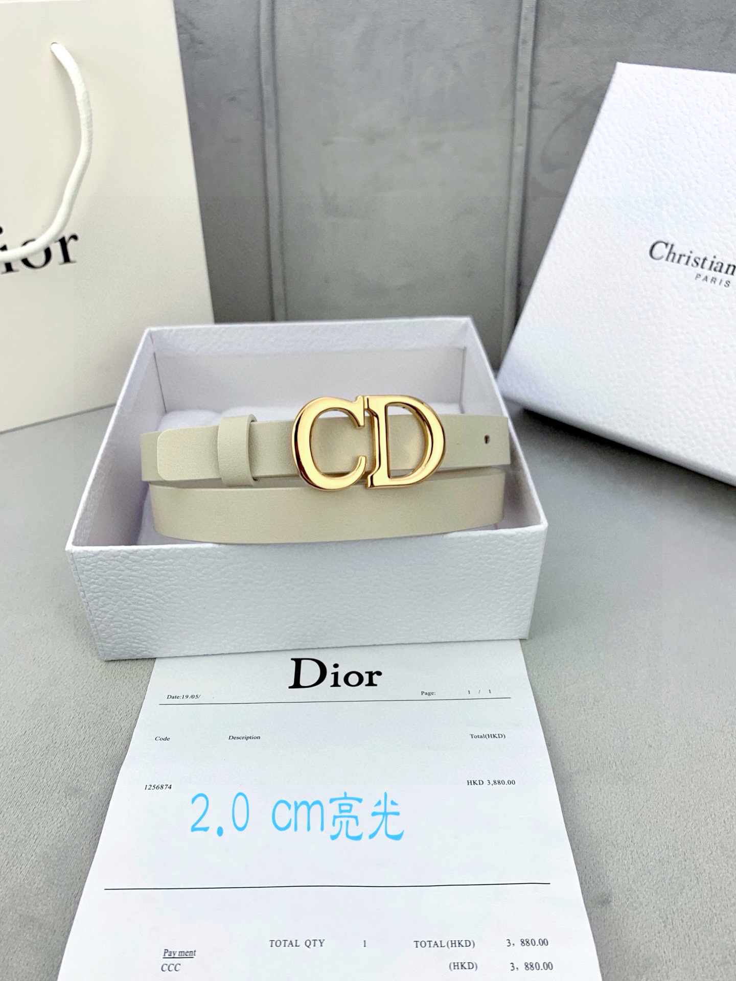 宽度2.0cm Dior（迪奧）爆款平面無線帶身/Saddle进口小牛皮带身金属“CD”标志 採用進口雙