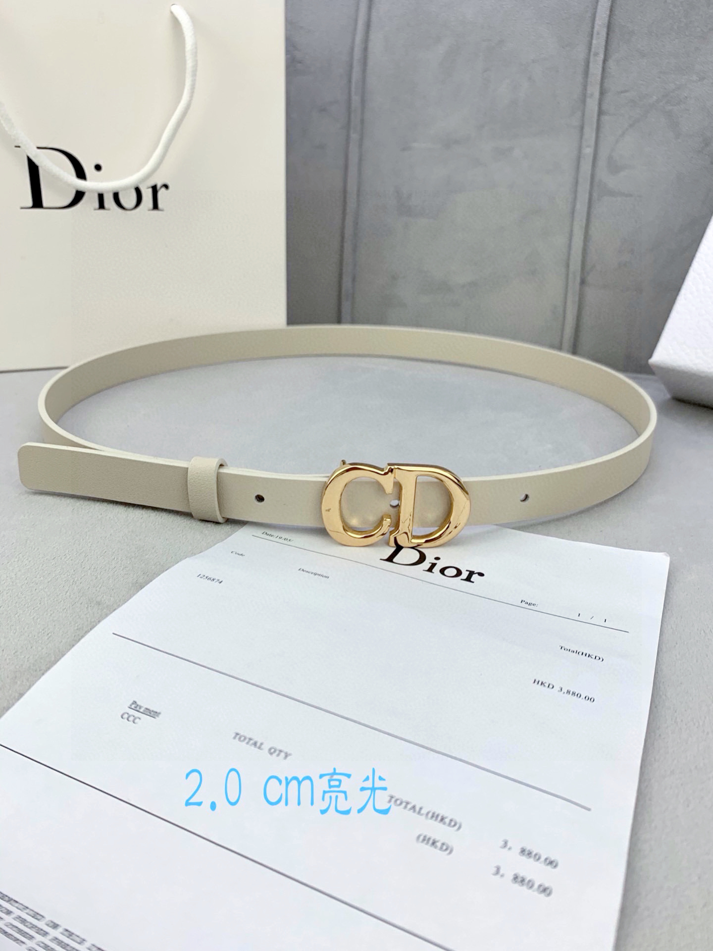 宽度2.0cm Dior（迪奧）爆款平面無線帶身/Saddle进口小牛皮带身金属“CD”标志 採用進口雙