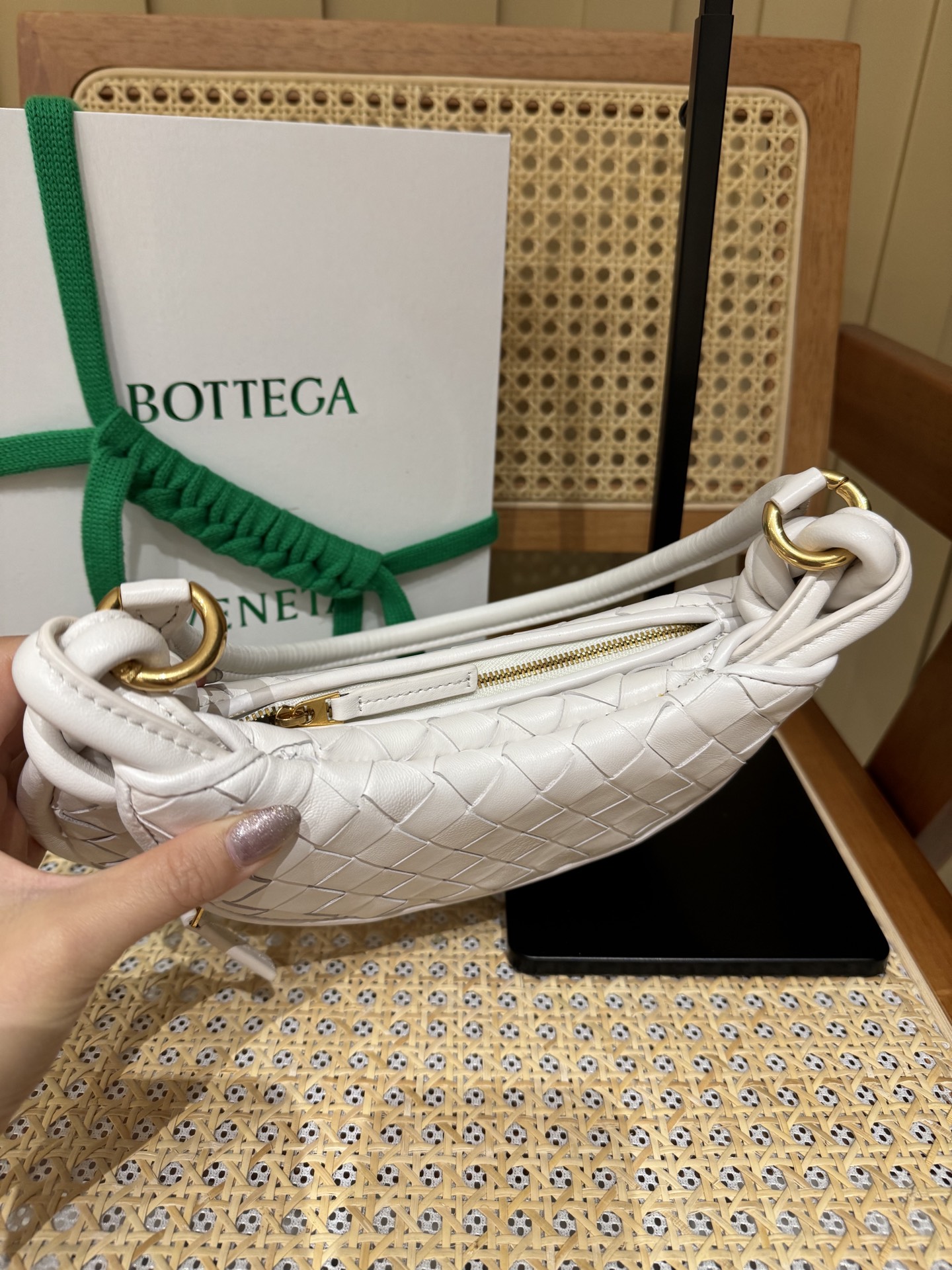 Bottega Veneta White Gemelli Small Shoulder Bag - Woven Leather Elegance 9 i1740500413147 6391 0 7