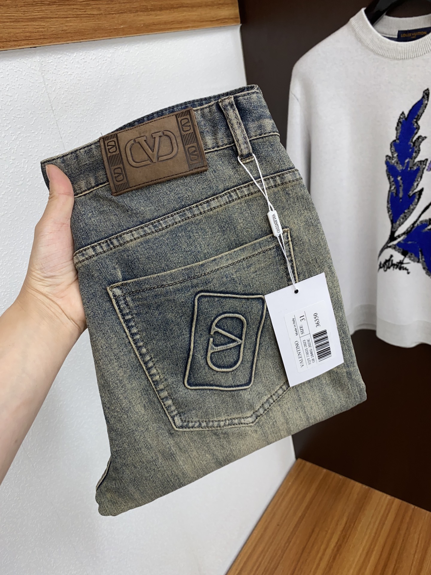 Valentino Clothing Jeans 2023 Replica Wholesale Cheap Sales Online Men Genuine Leather Spring Collection