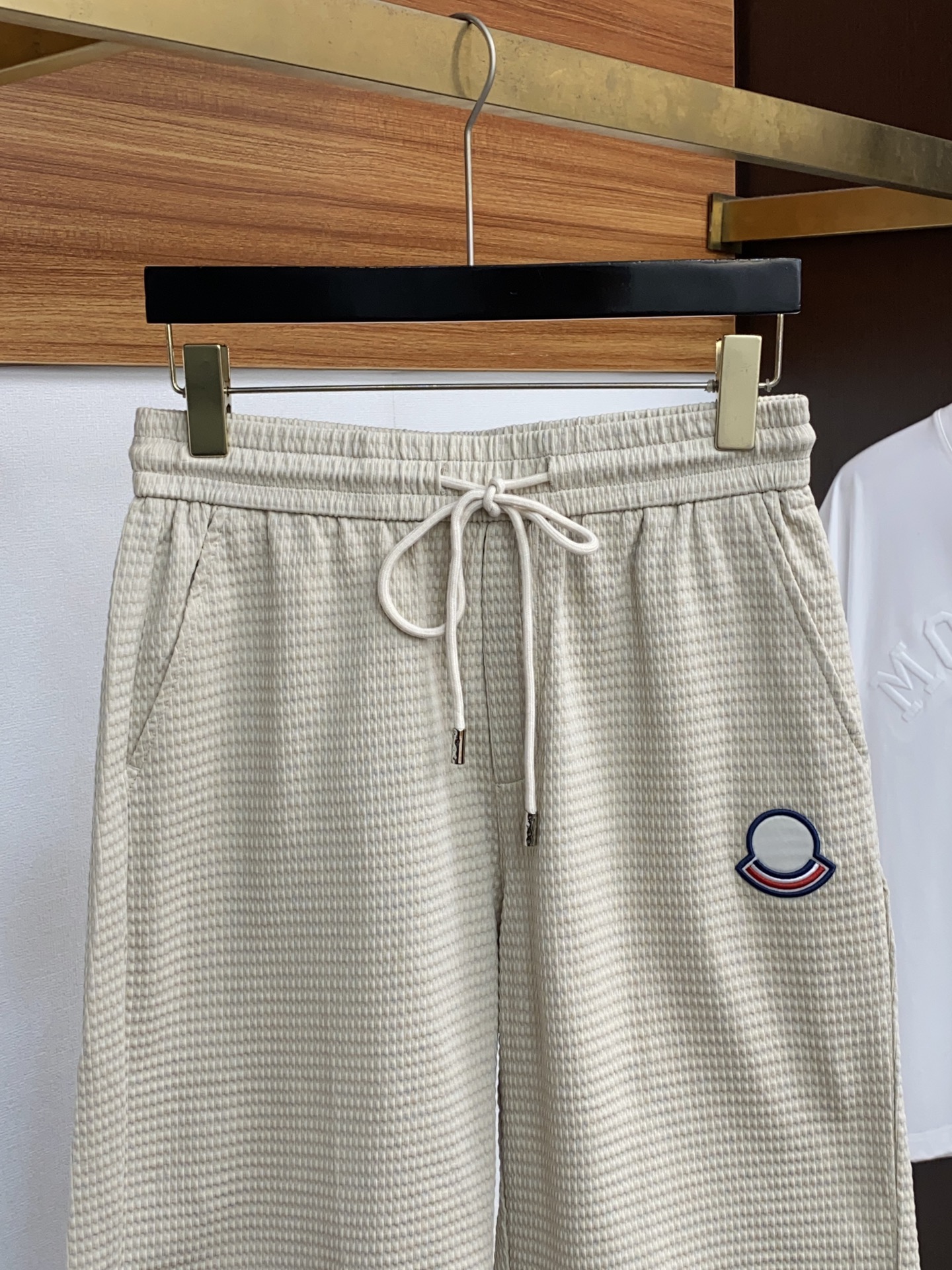 蒙口2024最新休闲短裤定制面料73.5%棉26.5%涤纶码数M-4xL不仅原料是天然的植物纤维并且在加