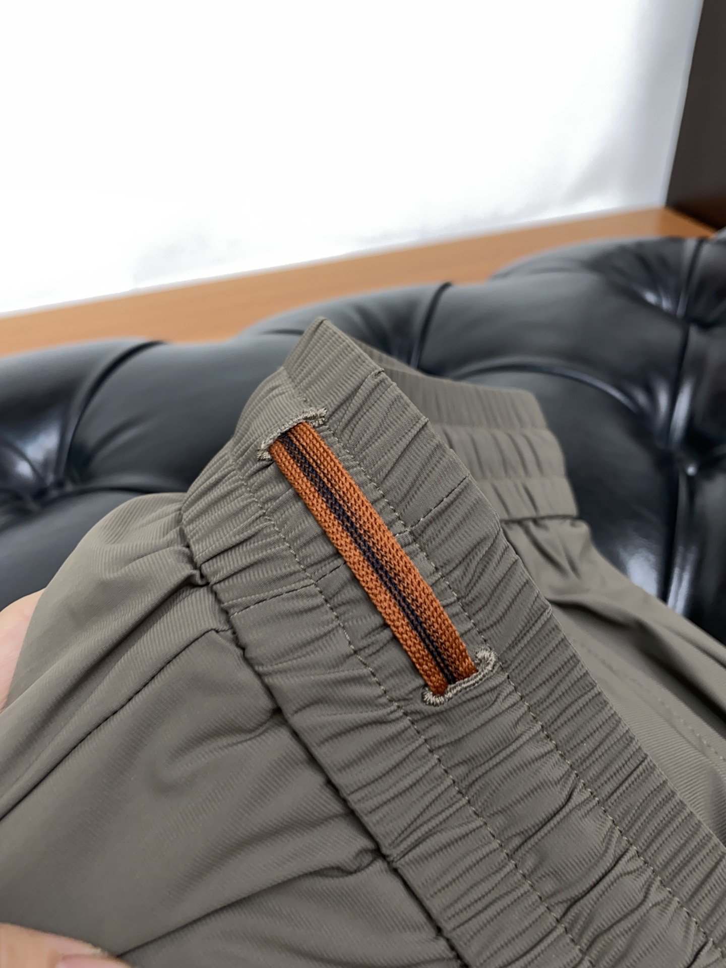 杰尼亚专柜新品同步上市原单订制高品质时尚休闲裤超级百搭款独家定制面料手感细腻柔软贴身舒适上身超有型！原版
