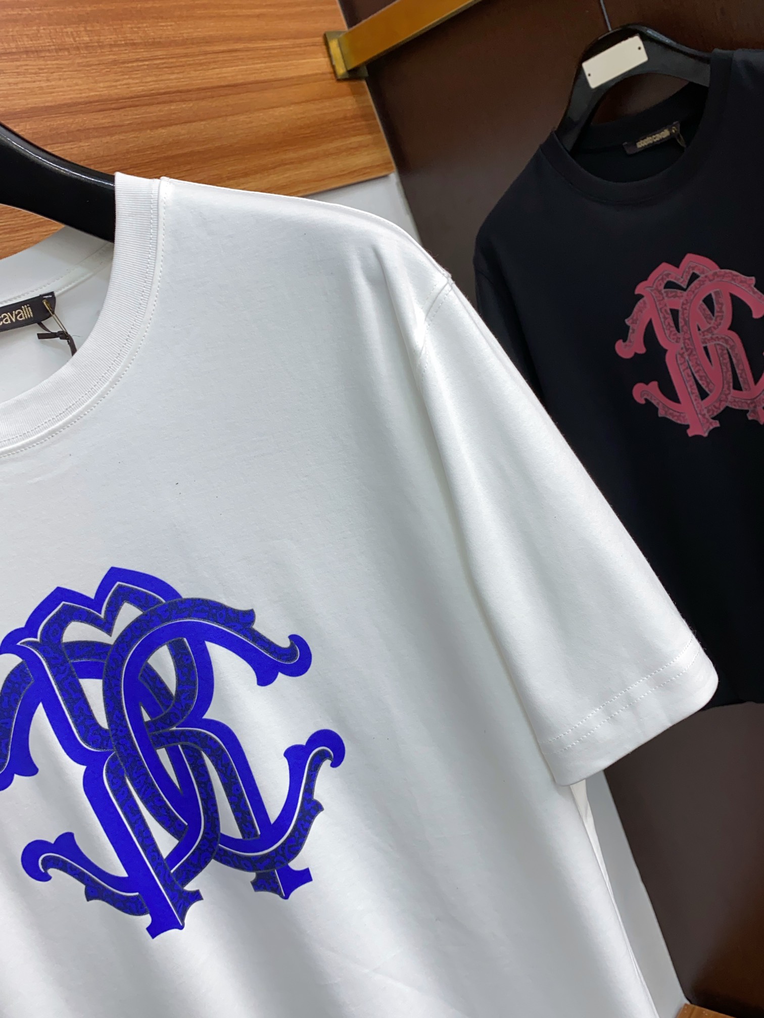 Roberto Cavalli Men's Short Sleeve T-Shirt with Logo - Spring/Summer Collection 5 i1711114244 1090 3