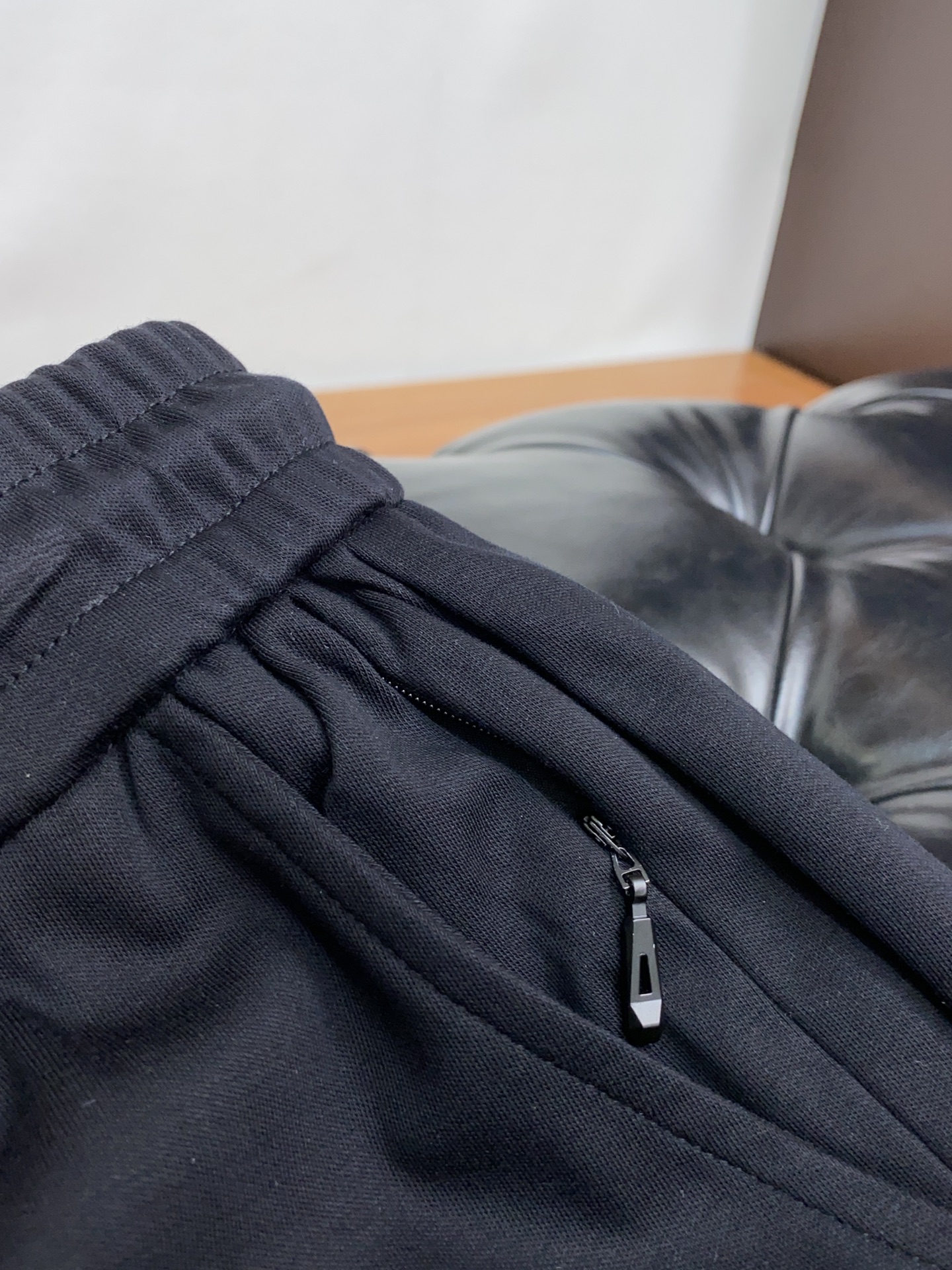 迪奥24新品同步上市原单订制高品质100%液氨棉时尚休闲裤超级百搭款独家定制面料手感细腻柔软贴身舒适上身