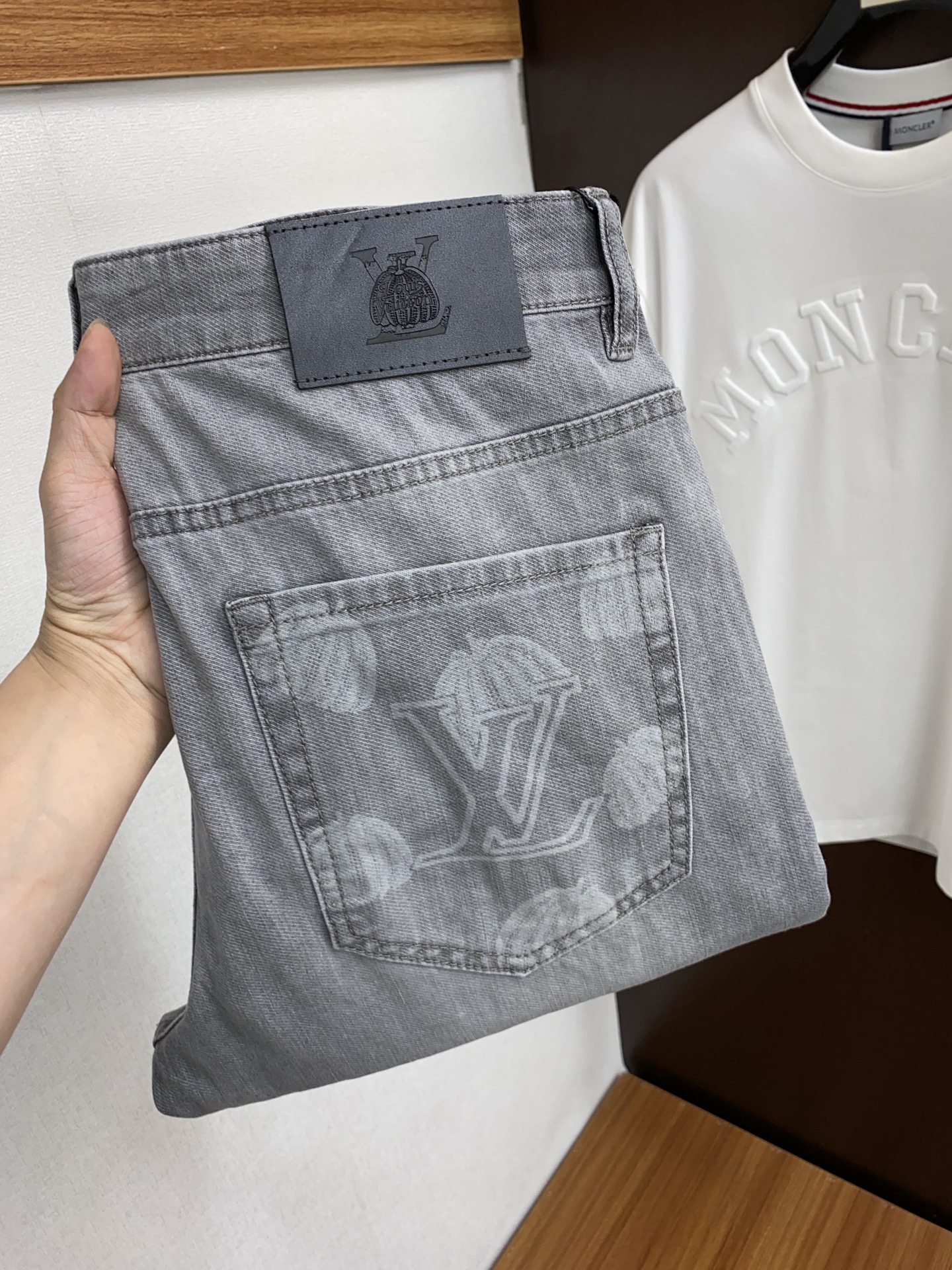 Louis Vuitton Lujo
 Ropa Vaqueros Hombres Dermis Colección primavera