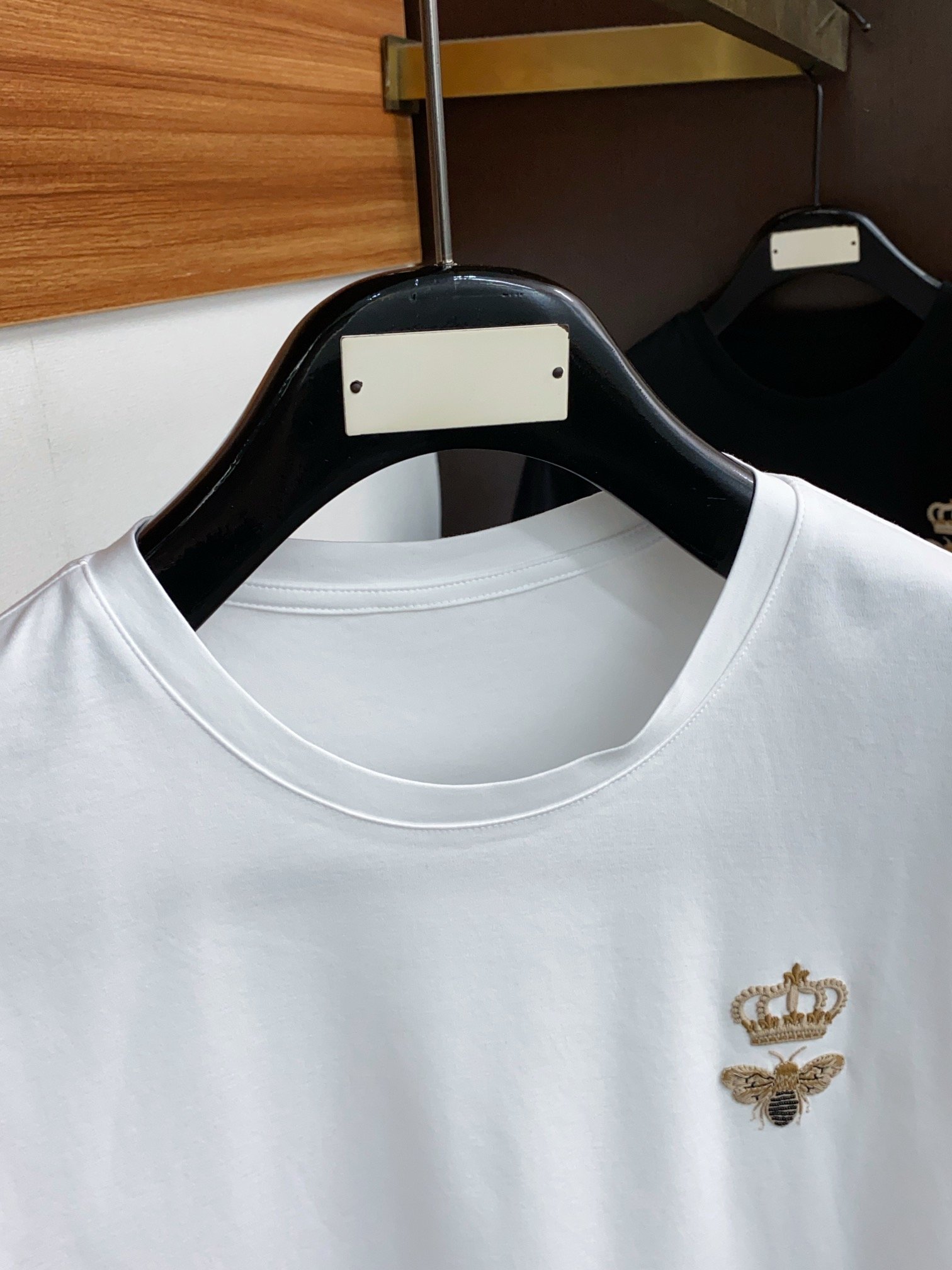 DG24ss新款刺绣logo圆领短袖T恤新季元素彰显演绎品牌辨识度定制高支高密80支双股丝光棉面料上身舒