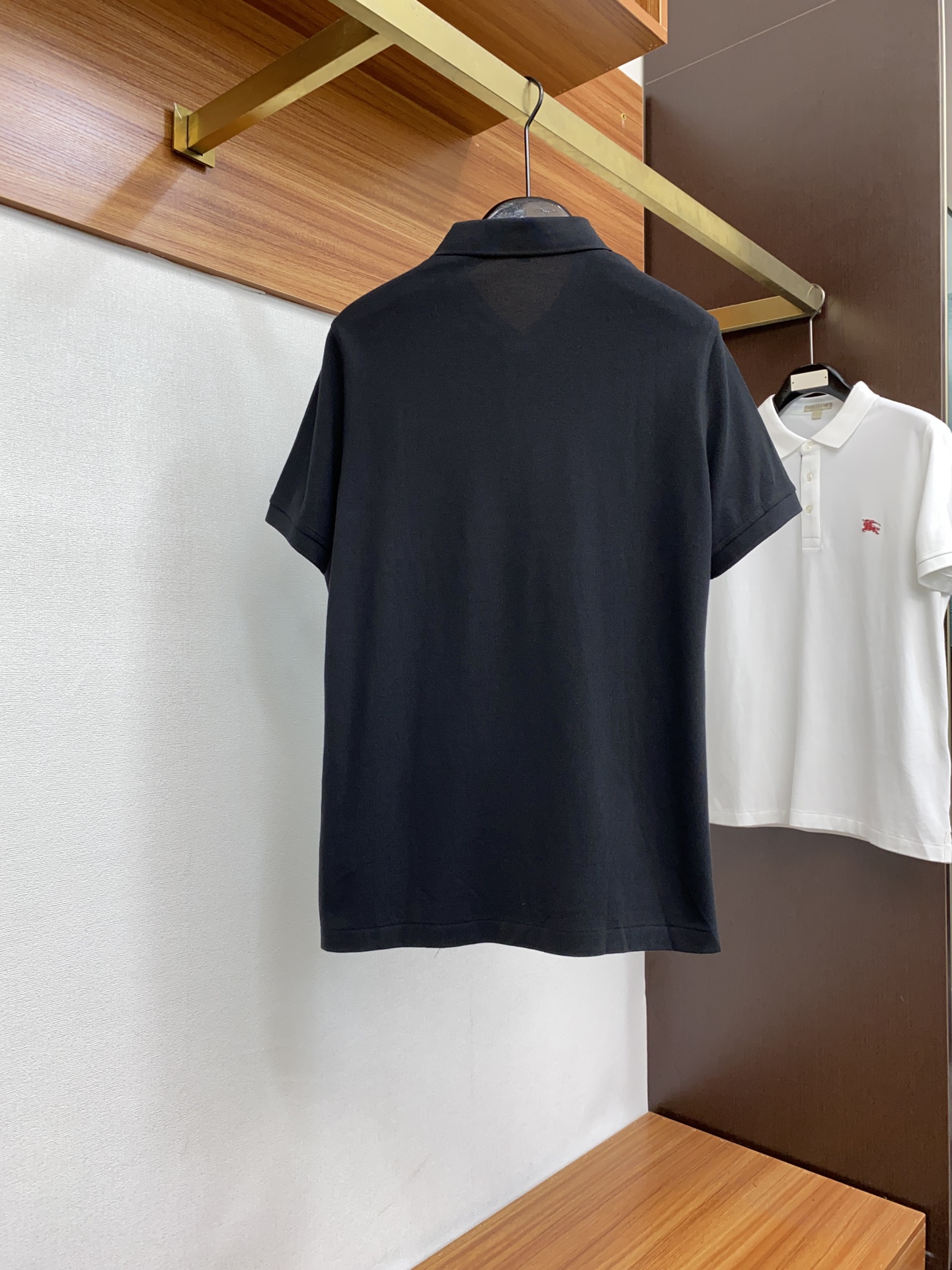  巴宝莉 2025春夏最新，官网春夏新款男士短袖翻领Polo衫，高端定制原版珠地棉面料 穿着舒适、丝滑透