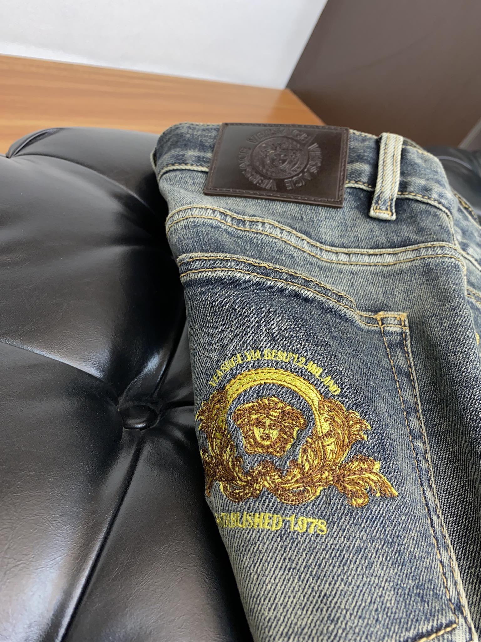  范思哲 24男士牛仔裤原厂原布原洗水！进口原版水洗弹力面料，复杂的手工艺叠加，任何一个洗水环节多停留几