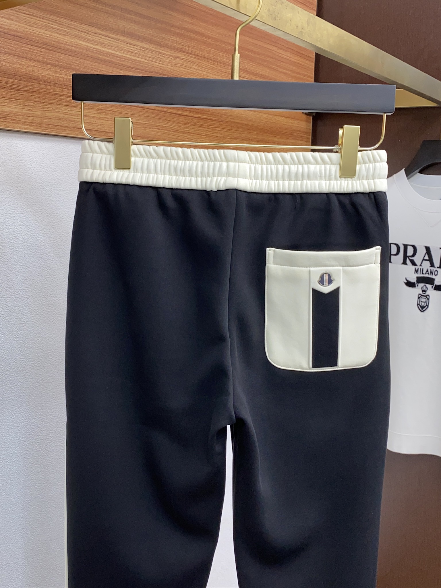 蒙口 24S秋冬男新款工艺休闲裤.加绒裤！经典！！！高端纯棉坑条绒纹复合高级不倒绒面料打造.贴身质地柔软