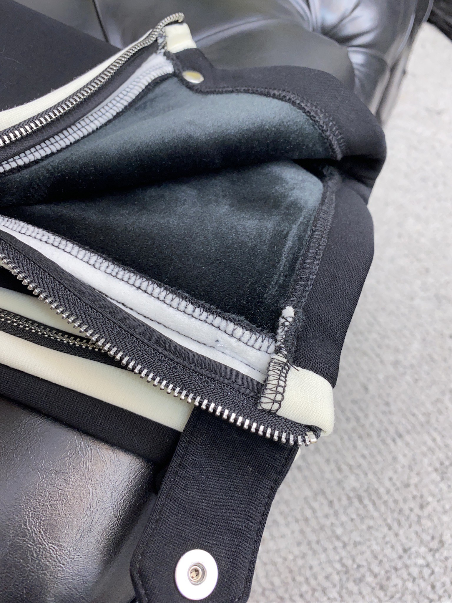 蒙口 24S秋冬男新款工艺休闲裤.加绒裤！经典！！！高端纯棉坑条绒纹复合高级不倒绒面料打造.贴身质地柔软