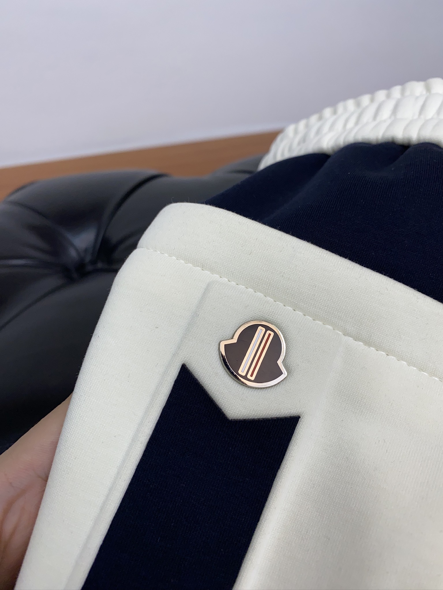 蒙口 24S秋冬男新款工艺休闲裤.加绒裤！经典！！！高端纯棉坑条绒纹复合高级不倒绒面料打造.贴身质地柔软