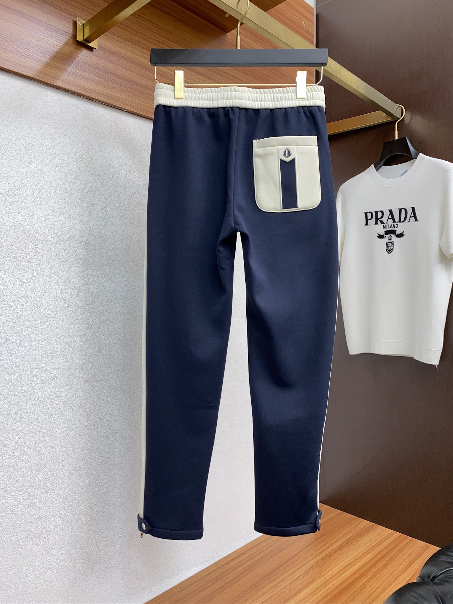 蒙口 24S秋冬男新款工艺休闲裤.加绒裤！经典！！！高端纯棉坑条绒纹复合高级不倒绒面料打造.贴身质地柔软