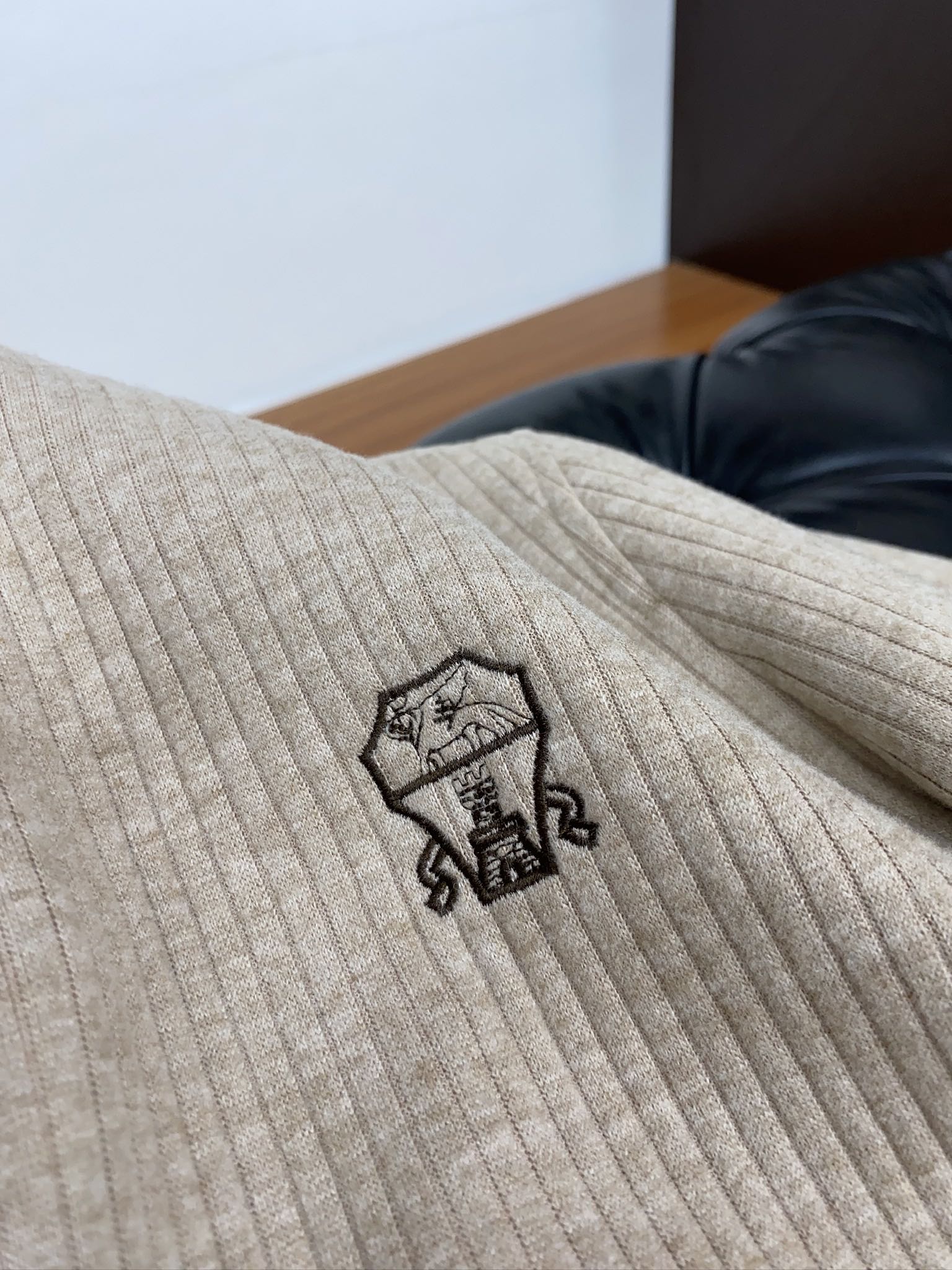 2024 New Customizable Hooded Jackets with Stylish Baseball Design - 图片 6