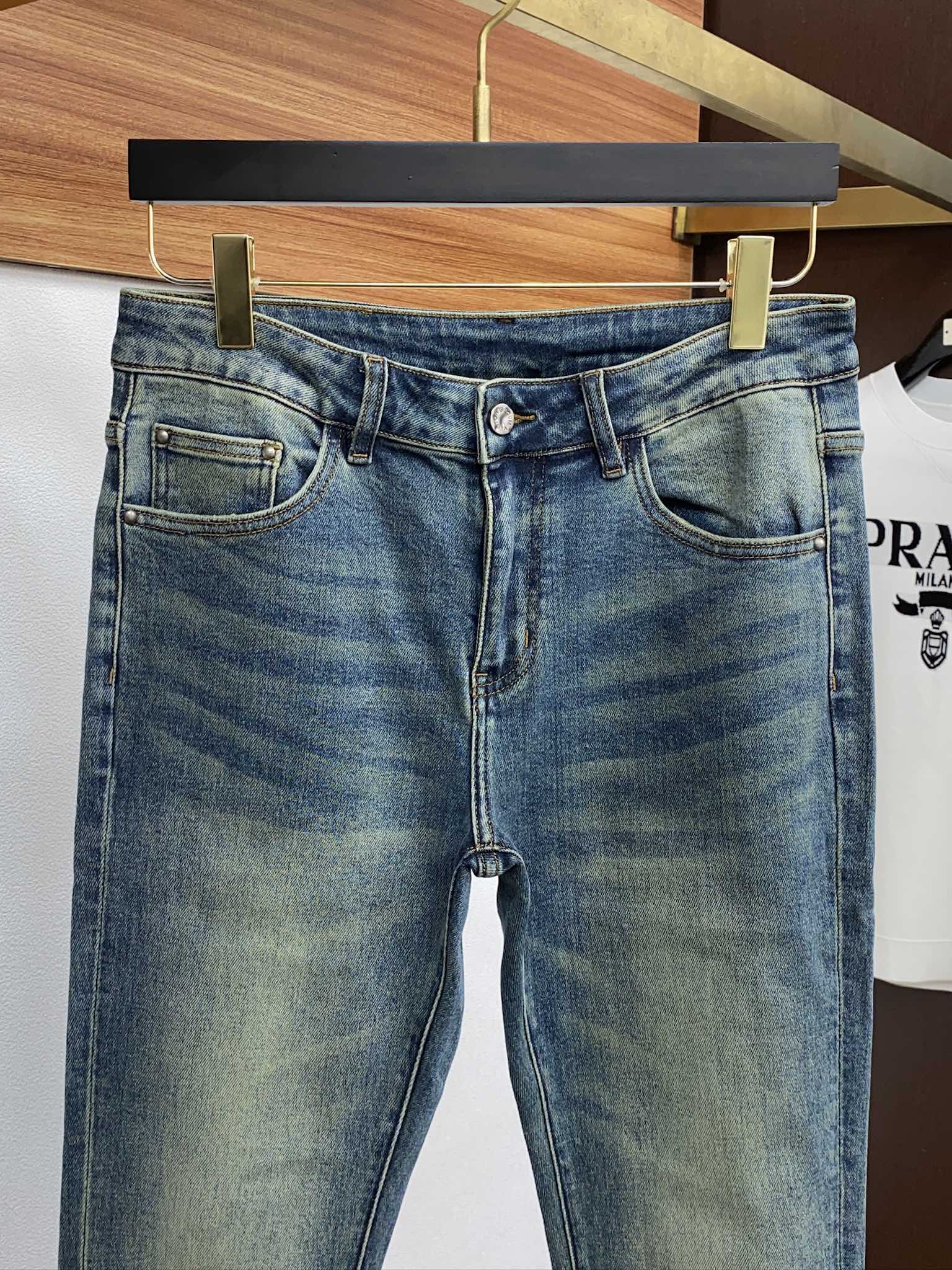  1v 路易威登 秋冬新款牛仔裤 市场独家订制牛仔面料 稀缺面料 超级舒服 工艺复杂牛仔裤 针织牛从做旧