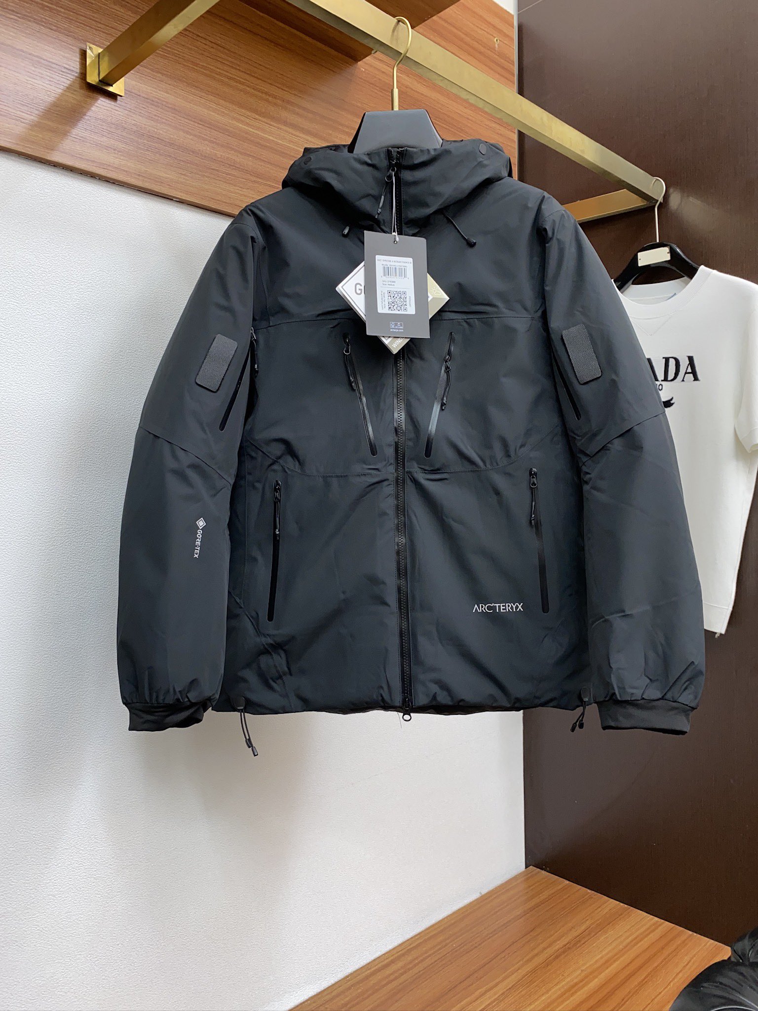 NO:117252,Supports the return and exchange after the year. Archaeopteryx, new down jacket for autumn and winter, original 1:1 custom hardware accessories are fully imported, original customization, welcome to compare counters, absolutely high quality, use top-grade 90 white duck down, super soft, fluffy and full, super heavy fabric, perfect style, pay attention to the super comfortable fabric, Exclusive model, non-market goods, Size. Number M-2xL, arc'teryx, down jacket, alexander wang19860909支持年后退换. 始祖鸟 秋冬新款羽绒服 原版1:1订制五金配件全进口原版定制 欢迎专柜对比 绝对的高品质 采用顶级90白鸭绒 超柔软 充羽量蓬松饱满 超级重面料做工杠杠的版型完美 注意面料超舒服 独家款 非市场货 尺码码数.码数M-2xL,arc'teryx,down jacket,alexander wang,Men's clothing