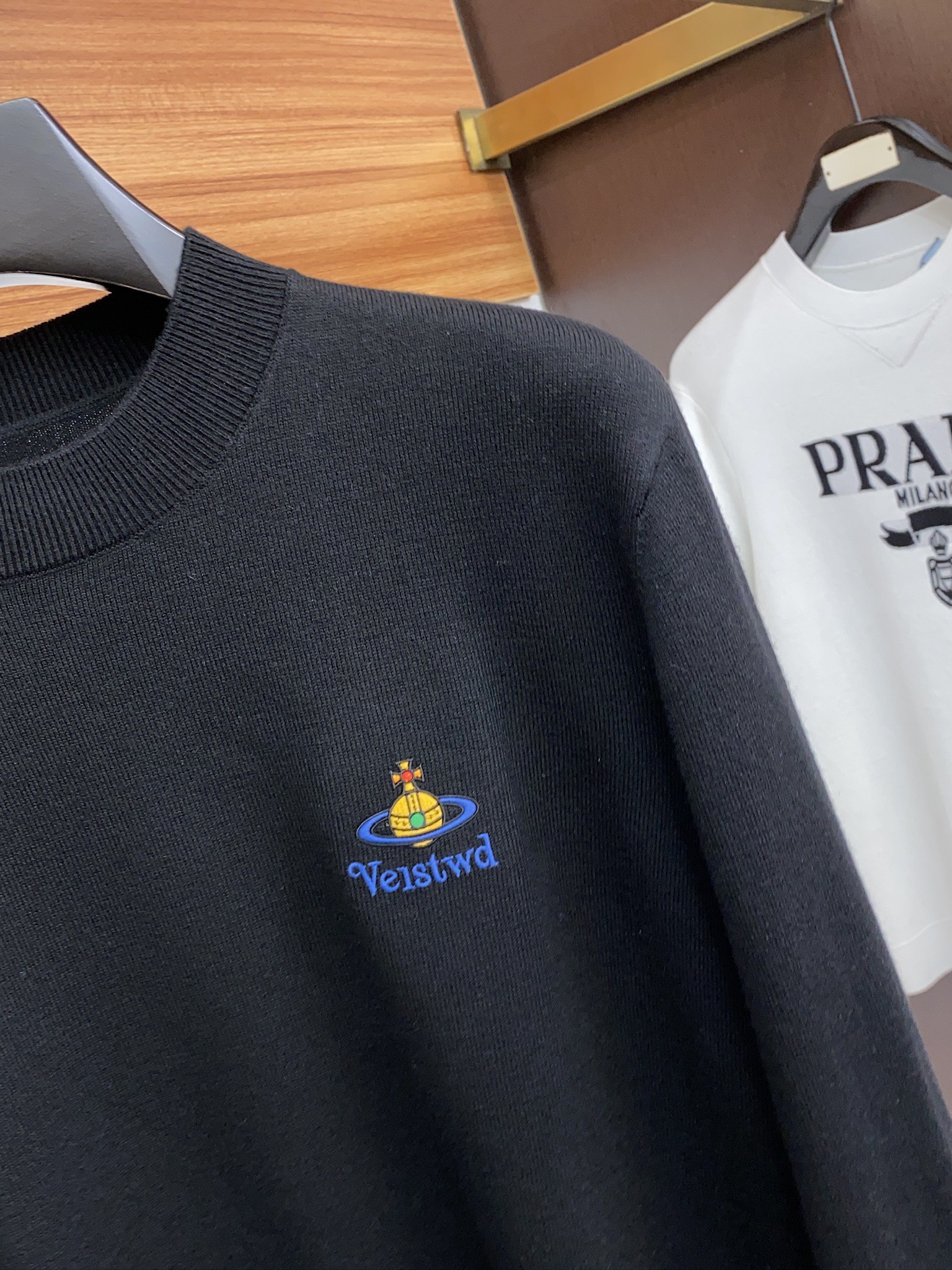 西太后 重磅推荐！2025秋冬新款圆领毛衣 专柜同步 时尚经典基础款百分百羊毛针织衫 秋冬必备款 采用针