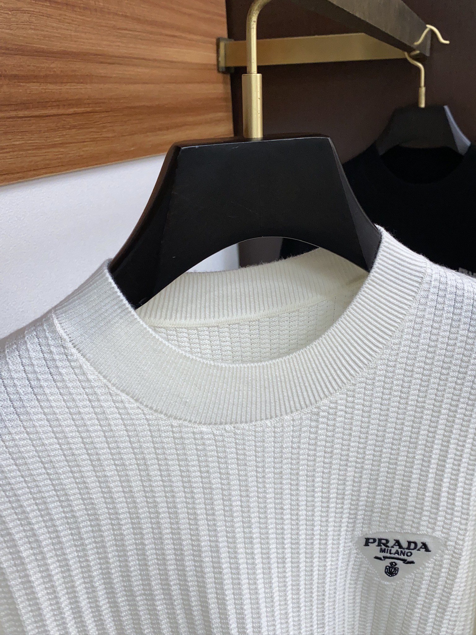 普拉达 重磅推荐！2025aw秋冬新款圆领毛衣 专柜同步 时尚经典基础款百分百羊毛针织衫 秋冬必备款 采