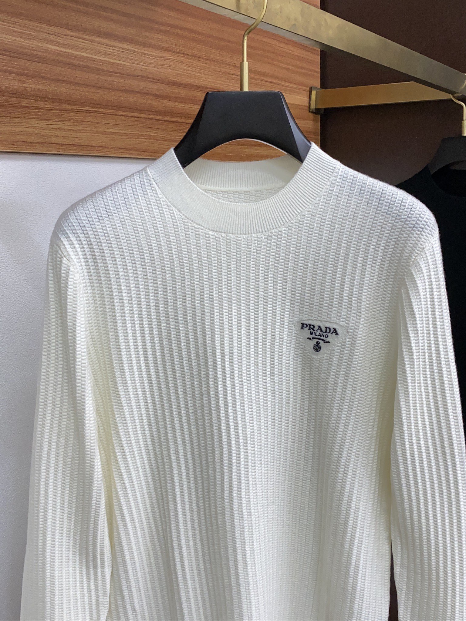 普拉达 重磅推荐！2025aw秋冬新款圆领毛衣 专柜同步 时尚经典基础款百分百羊毛针织衫 秋冬必备款 采