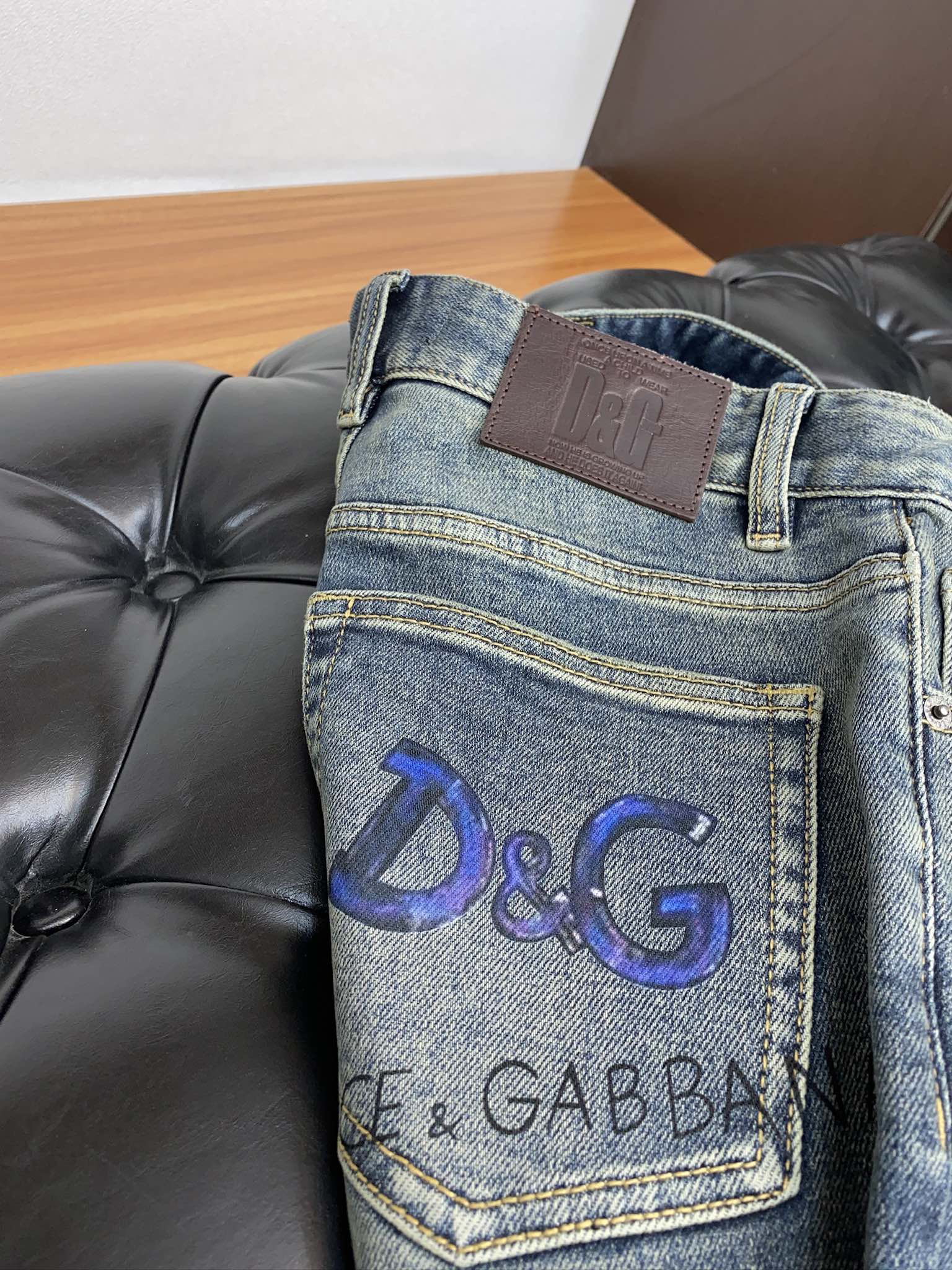  DG 24男士牛仔裤原厂原布原洗水！进口原版水洗弹力面料，复杂的手工艺叠加，任何一个洗水环节多停留几秒