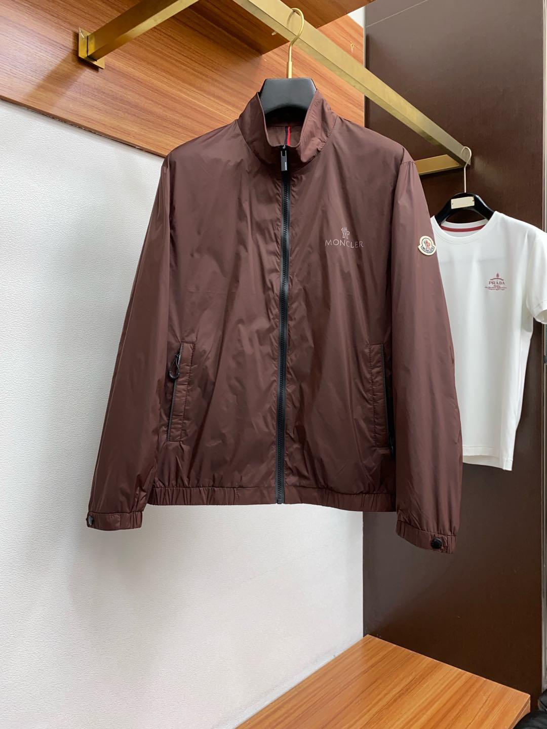  蒙口 25新品立领双面外套 时尚帅气，简约百搭款 定制原版面料 不仅挺括 保持潮流的廓形，又穿着舒适，