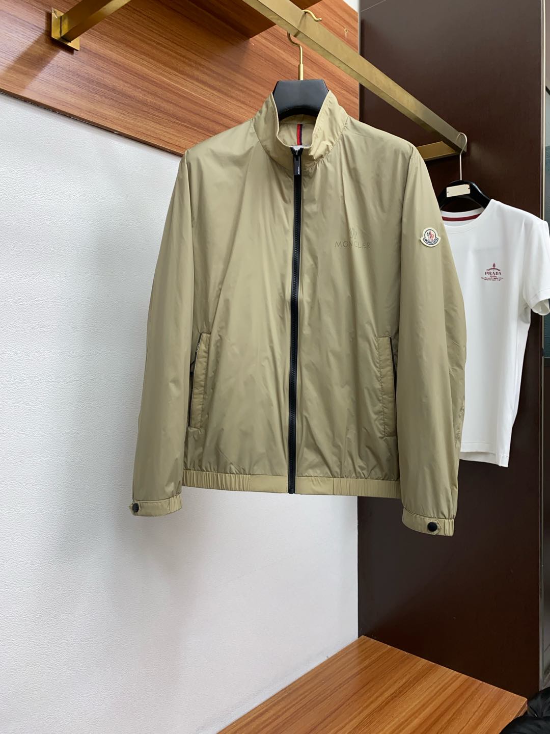  蒙口 25新品立领双面外套 时尚帅气，简约百搭款 定制原版面料 不仅挺括 保持潮流的廓形，又穿着舒适，
