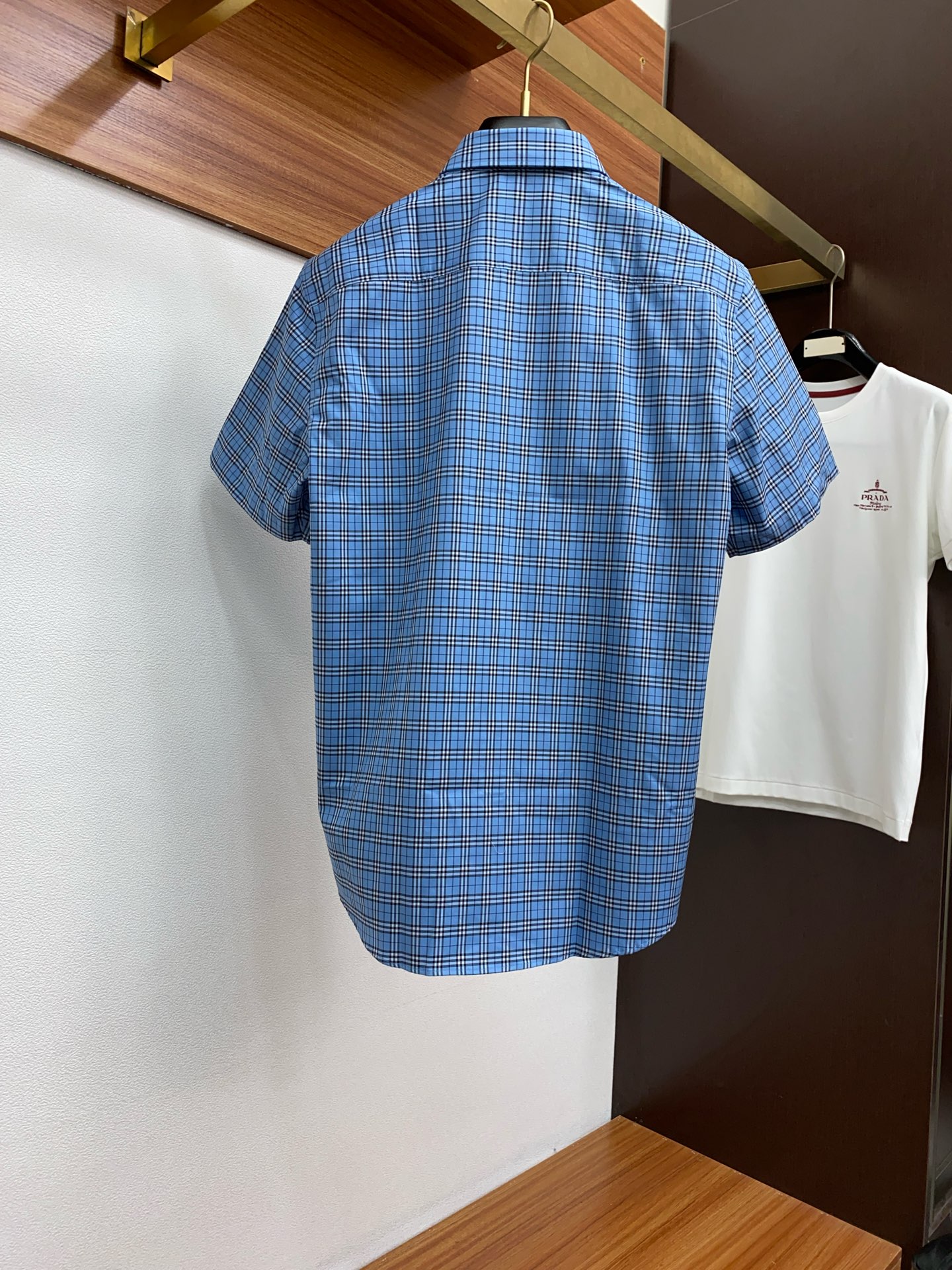  巴宝莉 2025 男士衬衫，商务休闲修身款短袖衬衣！ 宜商务 宜休闲！早秋限量新款，都市商务气质款！ 