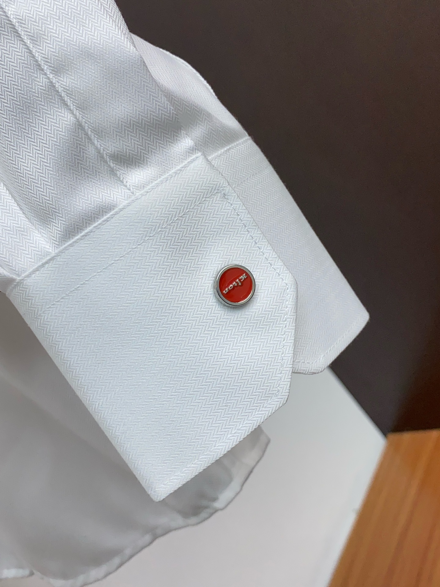 kiton 臻品商务休闲纯色高支高密长袖衬衫,男士高端商务休闲长袖衬衫,领先官网发售!贸易公司渠道臻品