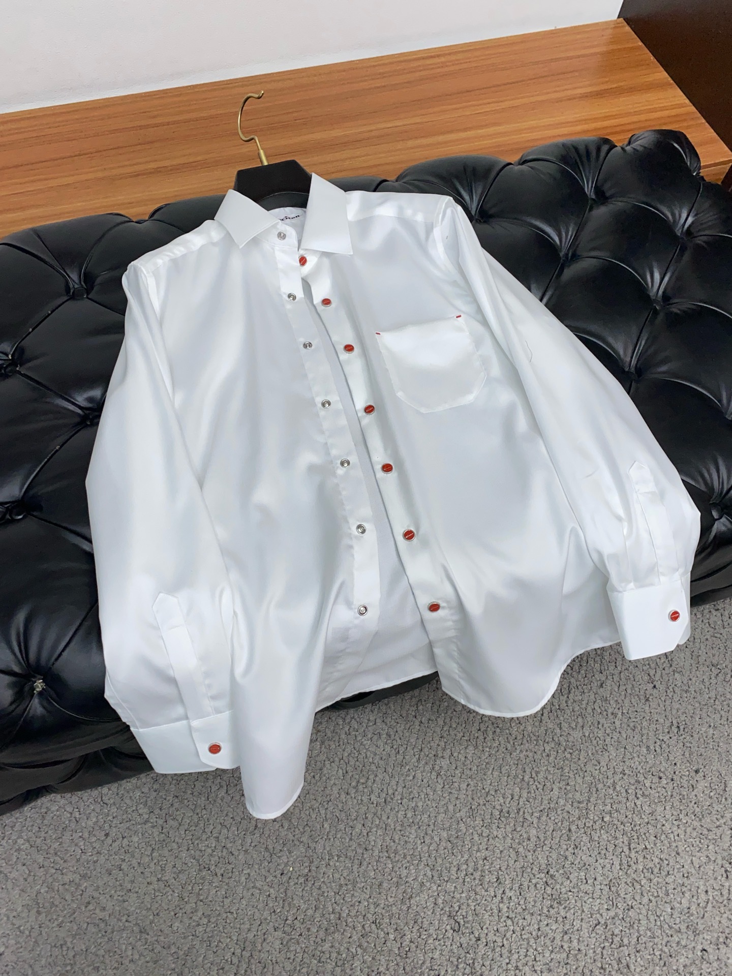 kiton 臻品商务休闲纯色高支高密长袖衬衫,男士高端商务休闲长袖衬衫,领先官网发售!贸易公司渠道臻品