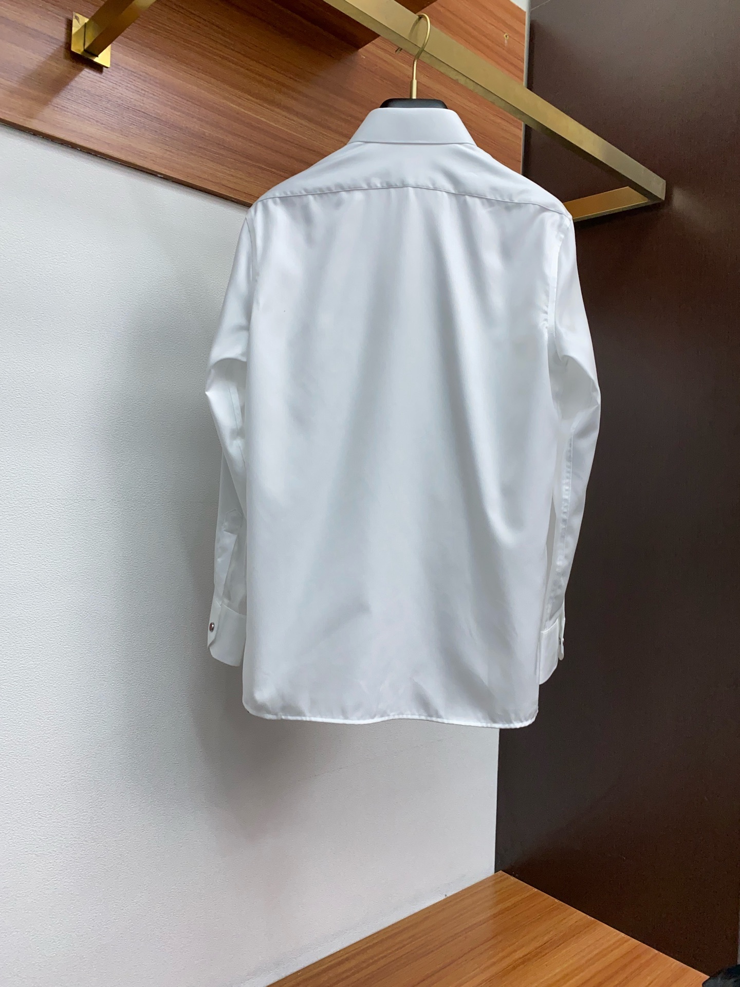 kiton 臻品商务休闲纯色高支高密长袖衬衫,男士高端商务休闲长袖衬衫,领先官网发售!贸易公司渠道臻品