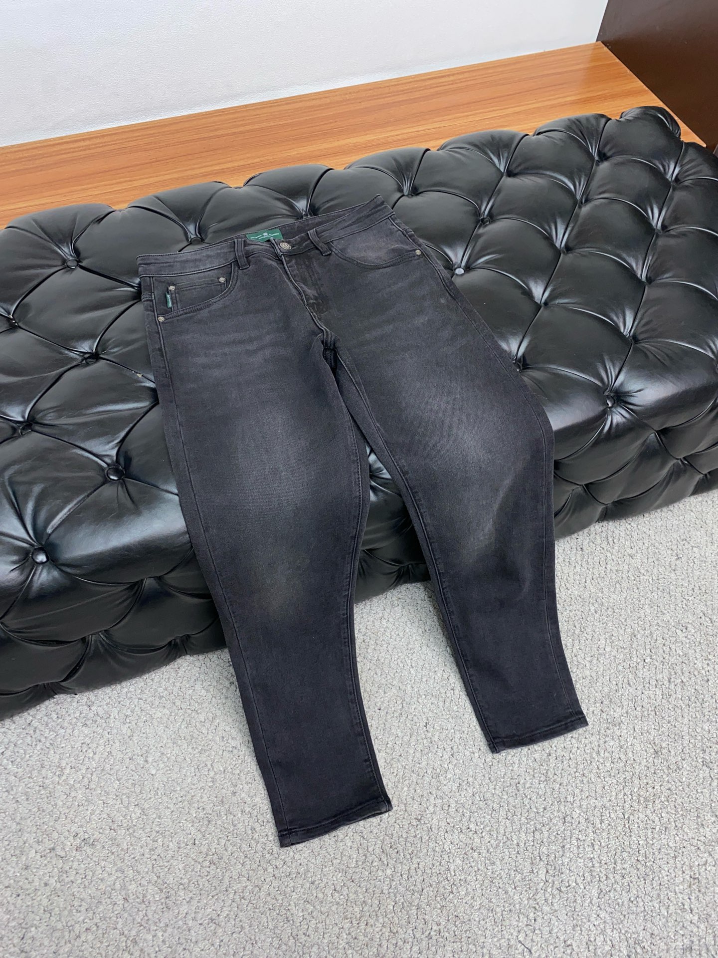  菲拉格慕 2025SS早春 新品 原单男士水洗牛仔裤纯血统品  每季必出的类型，无需质疑的热卖王牌单品