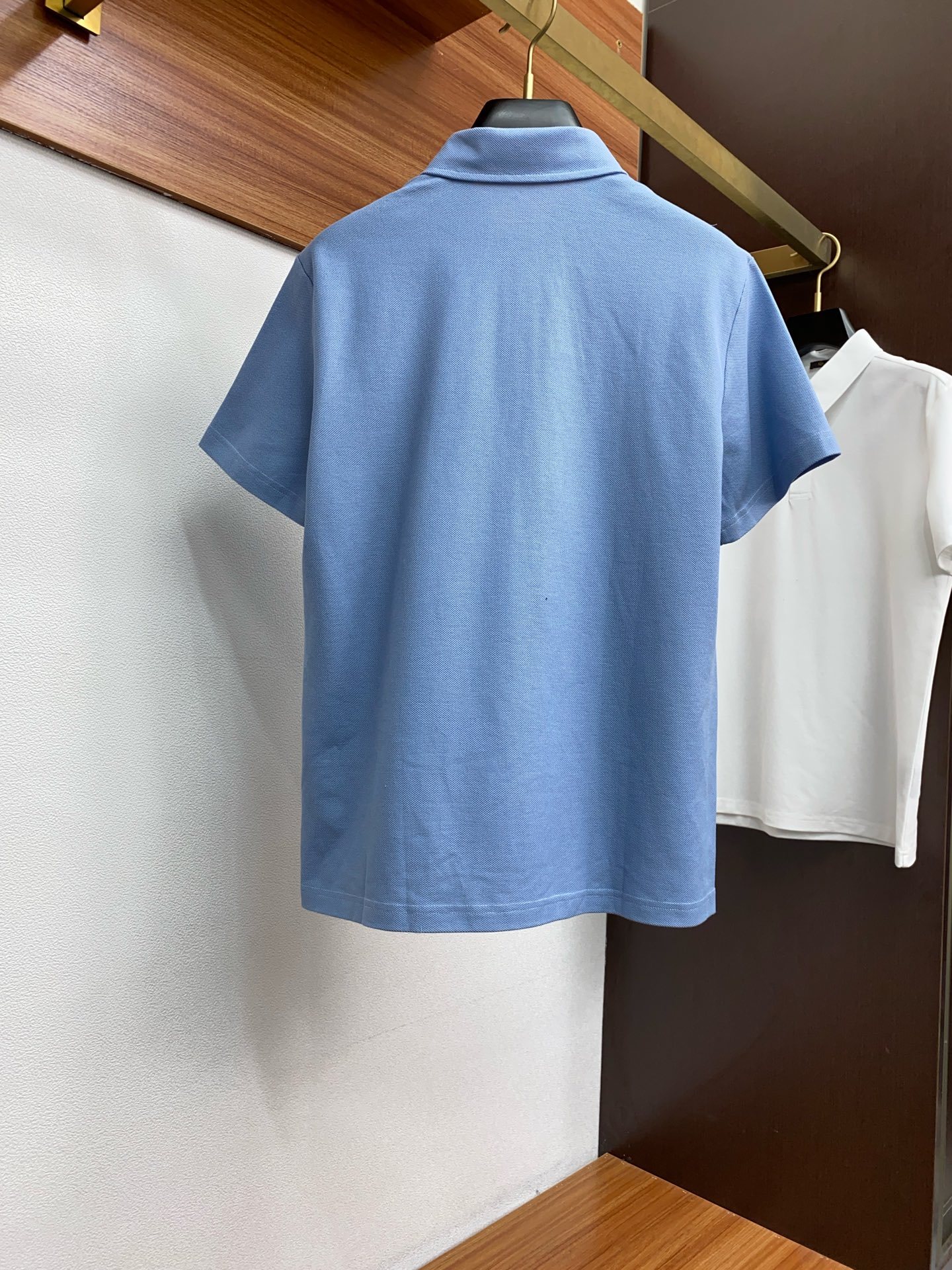 LP 至尊商务休闲风男士珠地棉翻领短袖POLO衫
经典商务男装,男装界的天花板!衬衫领 Polo 衫