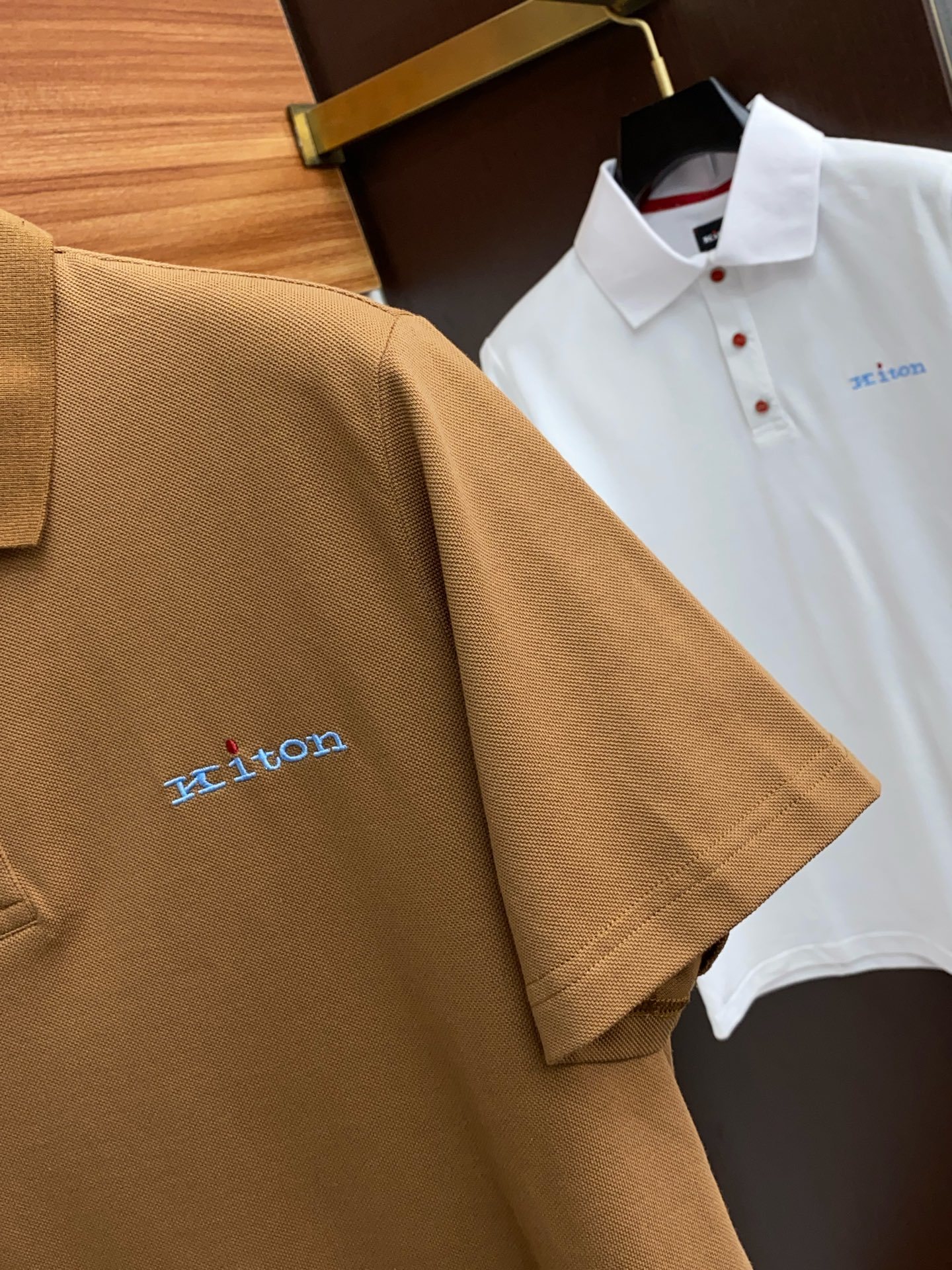 Kiton 官方新款 专柜同步上市 奇顿 男士高埃及棉面料商务休闲翻领短袖POLO衫!胸口精致刺绣,高