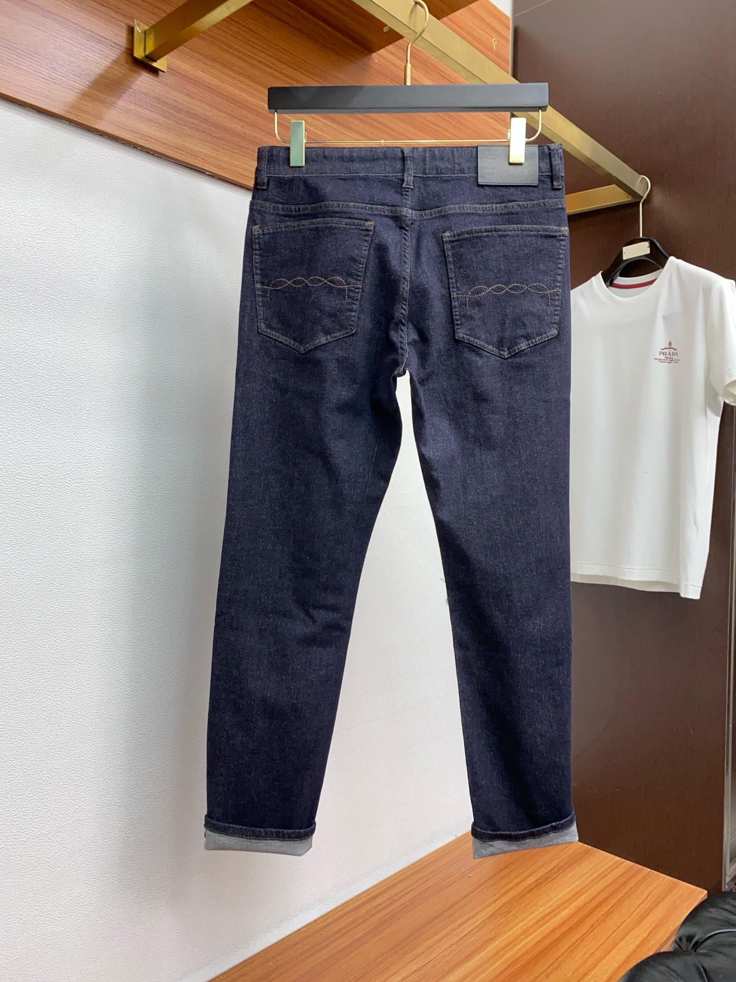  布莱奥尼 ss专柜新款原版牛仔裤 实体店极品 专柜原版11好货，适合各个年龄段。市场最高版本的欧洲进口