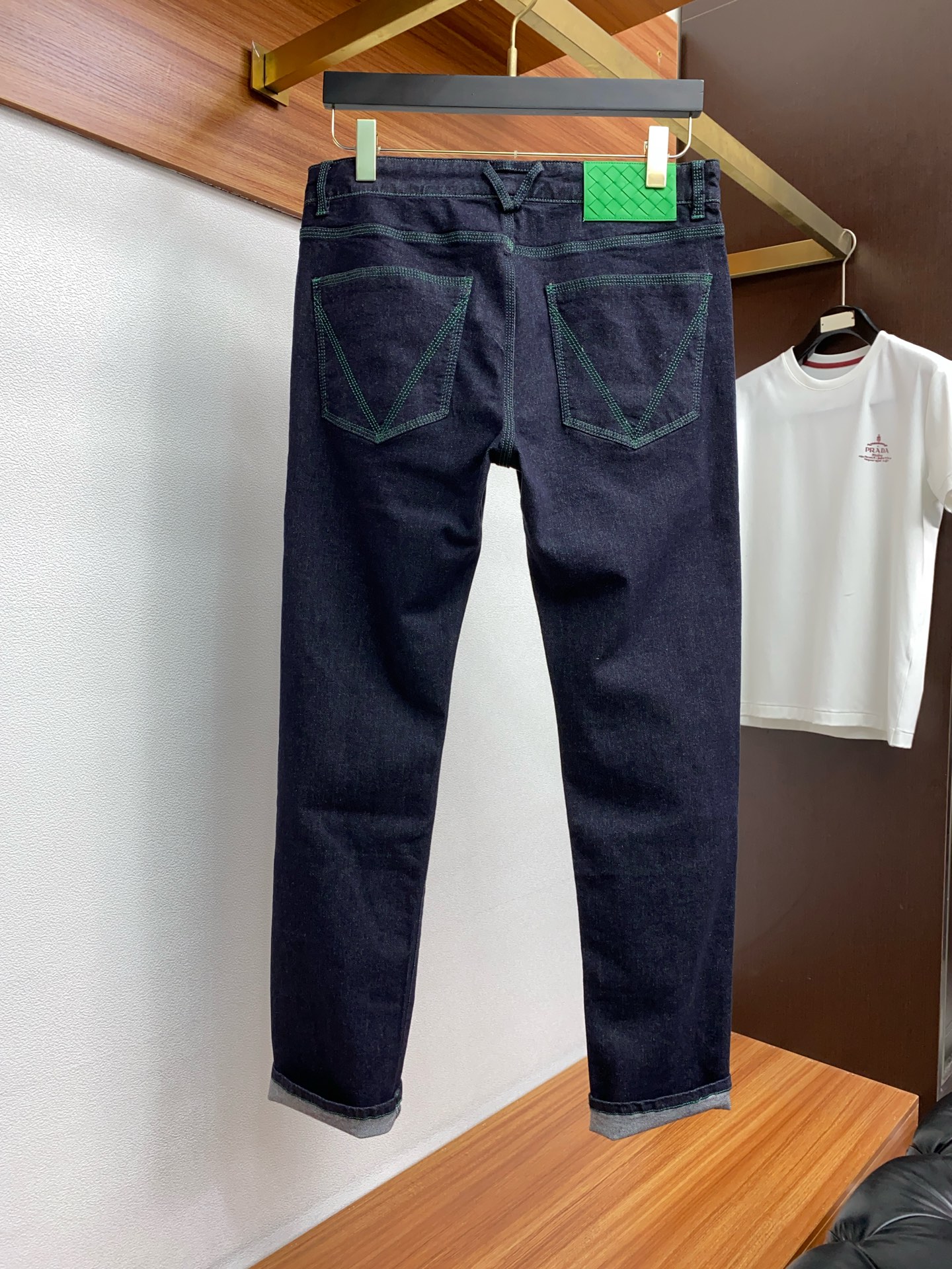  BV ss专柜新款原版牛仔裤 实体店极品 专柜原版11好货，适合各个年龄段。市场最高版本的欧洲进口面料