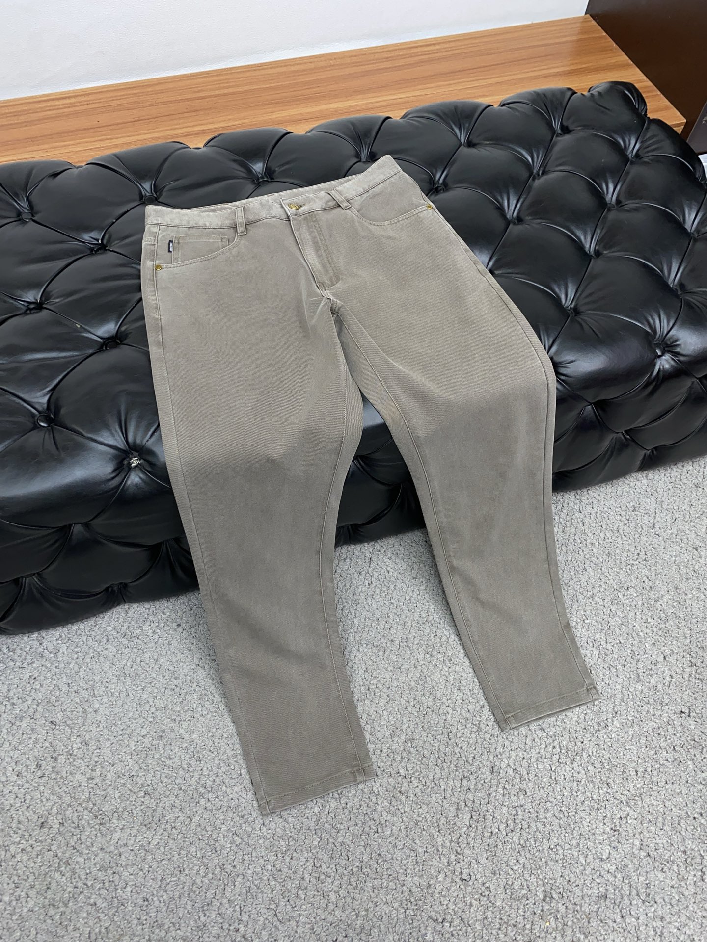 Top-Tide Fashioners: 2025 Spring & Summer New Recreational Pants with Five Bags - 图片 6