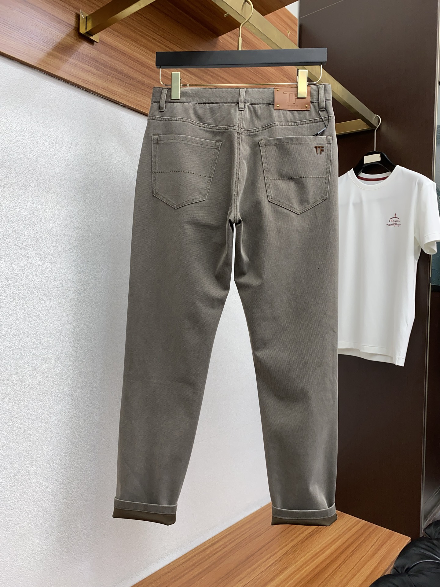 Top-Tide Fashioners: 2025 Spring & Summer New Recreational Pants with Five Bags - 图片 8