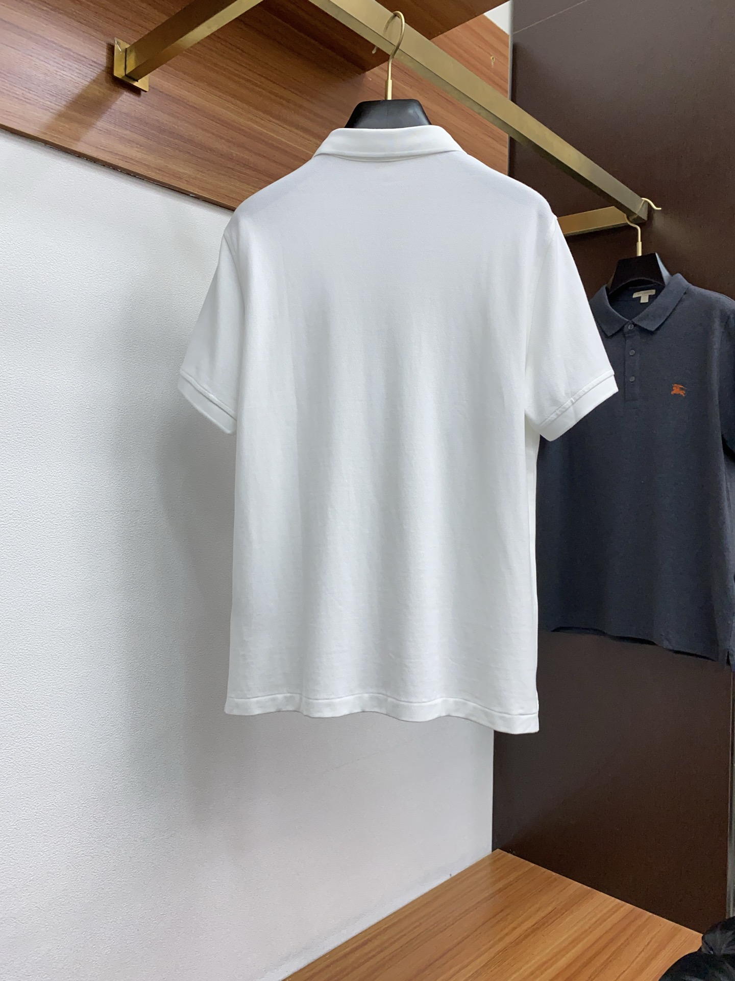  巴宝莉 2025春夏最新，官网春夏新款男士短袖翻领Polo衫，高端定制原版珠地棉面料 穿着舒适、丝滑透
