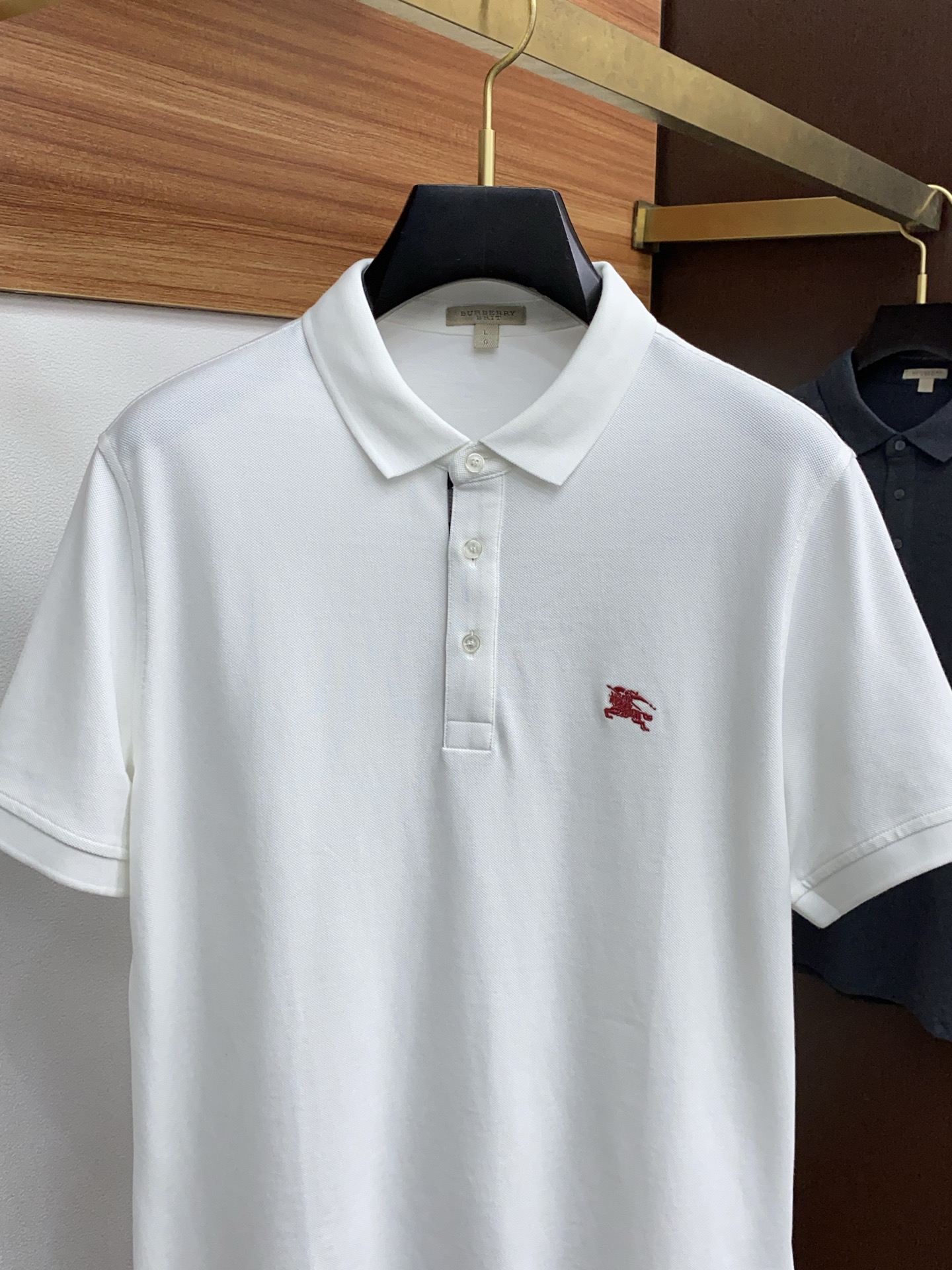  巴宝莉 2025春夏最新，官网春夏新款男士短袖翻领Polo衫，高端定制原版珠地棉面料 穿着舒适、丝滑透