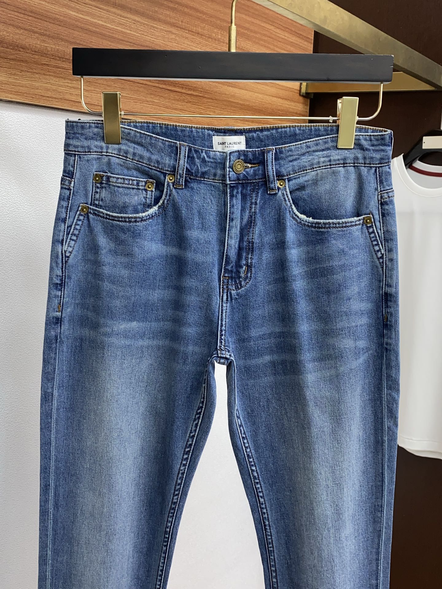P574 St. Roland Men’s New Book: Unique Jeans with High-Quality Craftsmanship - 图片 3