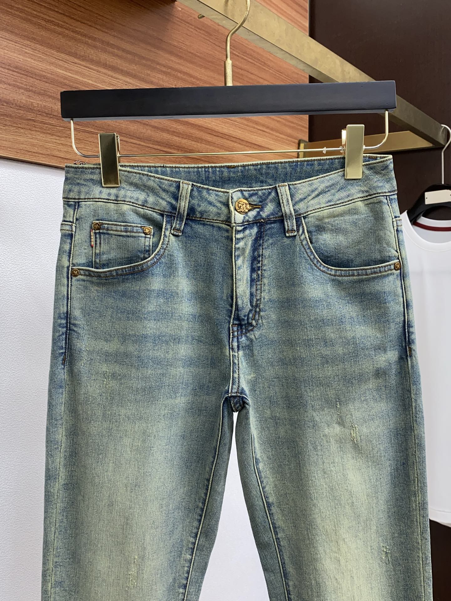  巴宝莉 2025SS早春 新品 原单男士水洗牛仔裤纯血统品 每季必出的类型，无需质疑的热卖王牌单品，符