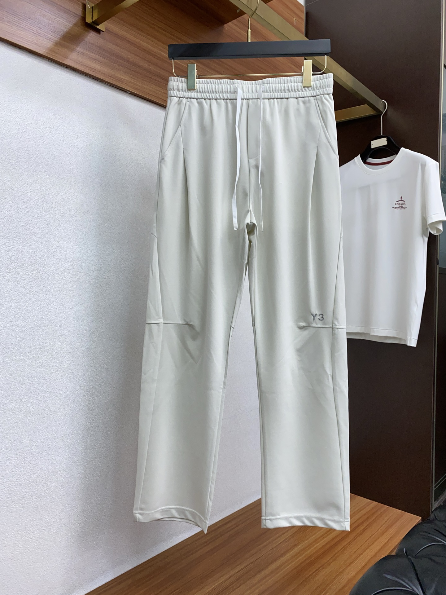 “High-Quality Fashion Rants: P686 Y-3 Advanced Orders for Super-Stylish Tops” - 图片 2