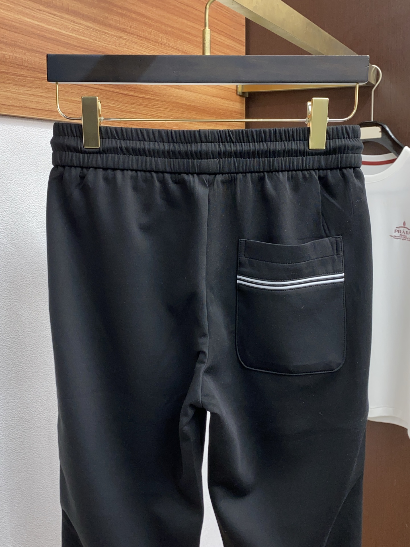 “New High-Quality Fashion Leisure Pants and Custom Cabinets with Latest Hardware” - 图片 9