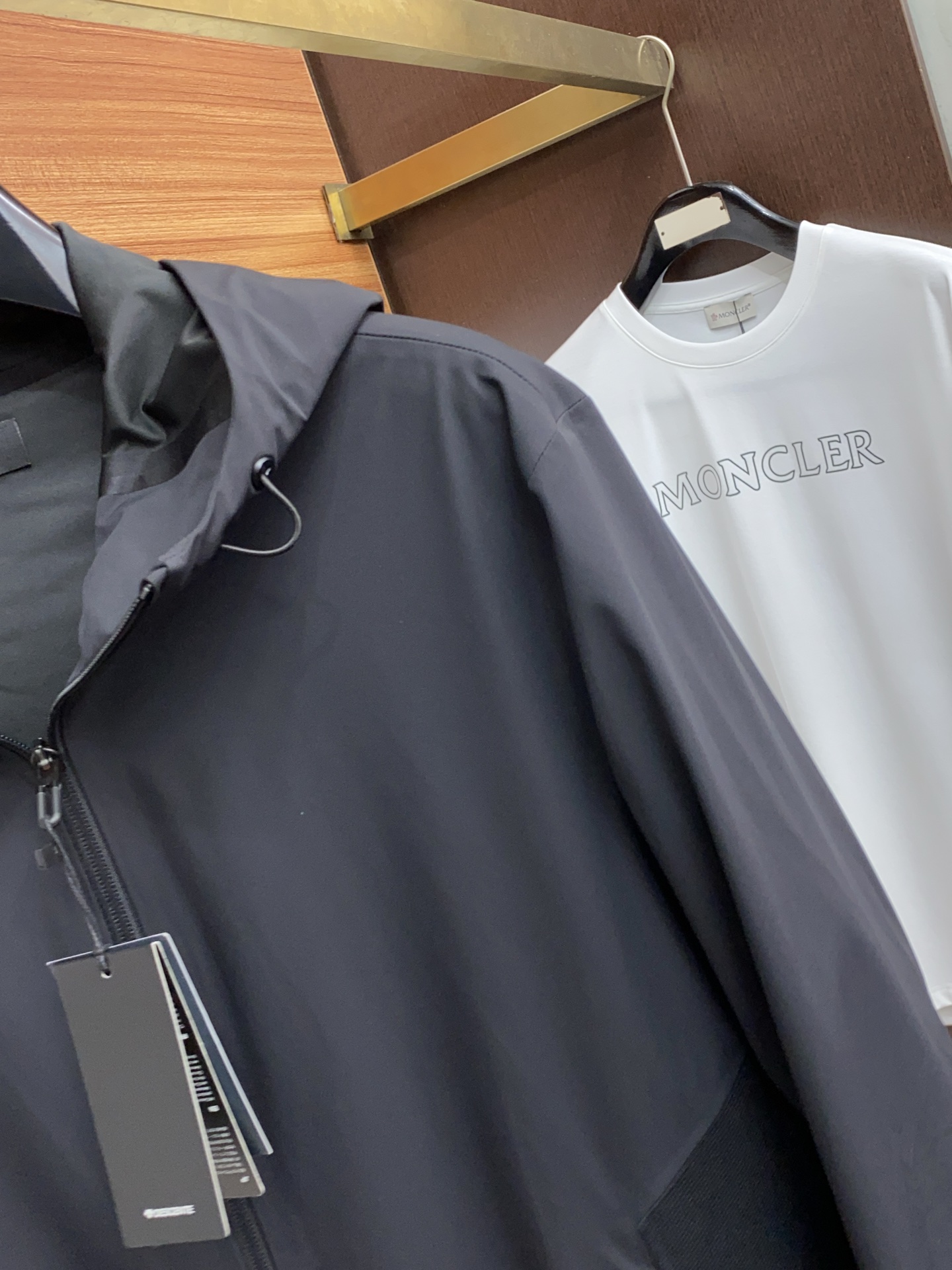 2025 Men’s Hooded Jackets: Italian Style and Outdoor Functionality Integrated Perfectly. - 图片 4