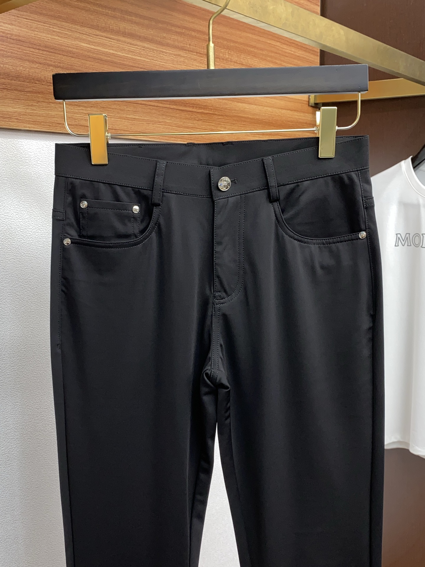 Top-Tide Fashioners: New Five-Pack of Urban Leisure Jeans for Spring/Summer - 图片 3
