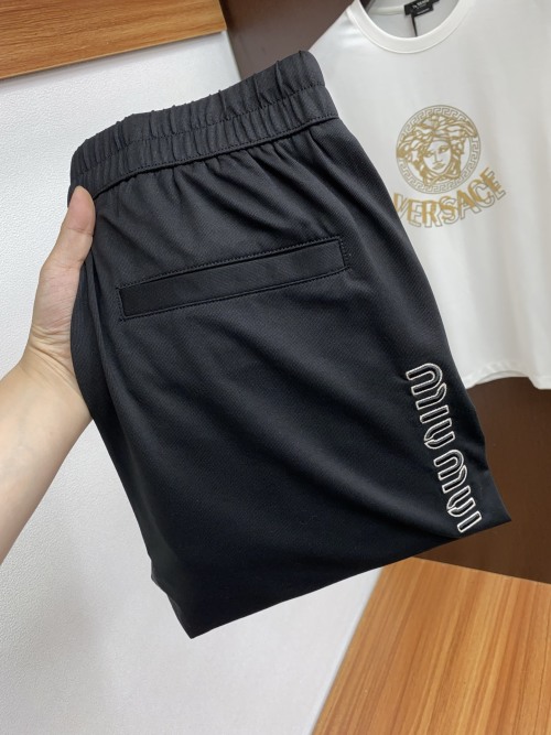 Pantalón Casual Miu Miu 2025: Estilo y Comodidad Premium 1 Pantalón Casual Miu Miu 2025: Estilo y Comodidad Premium