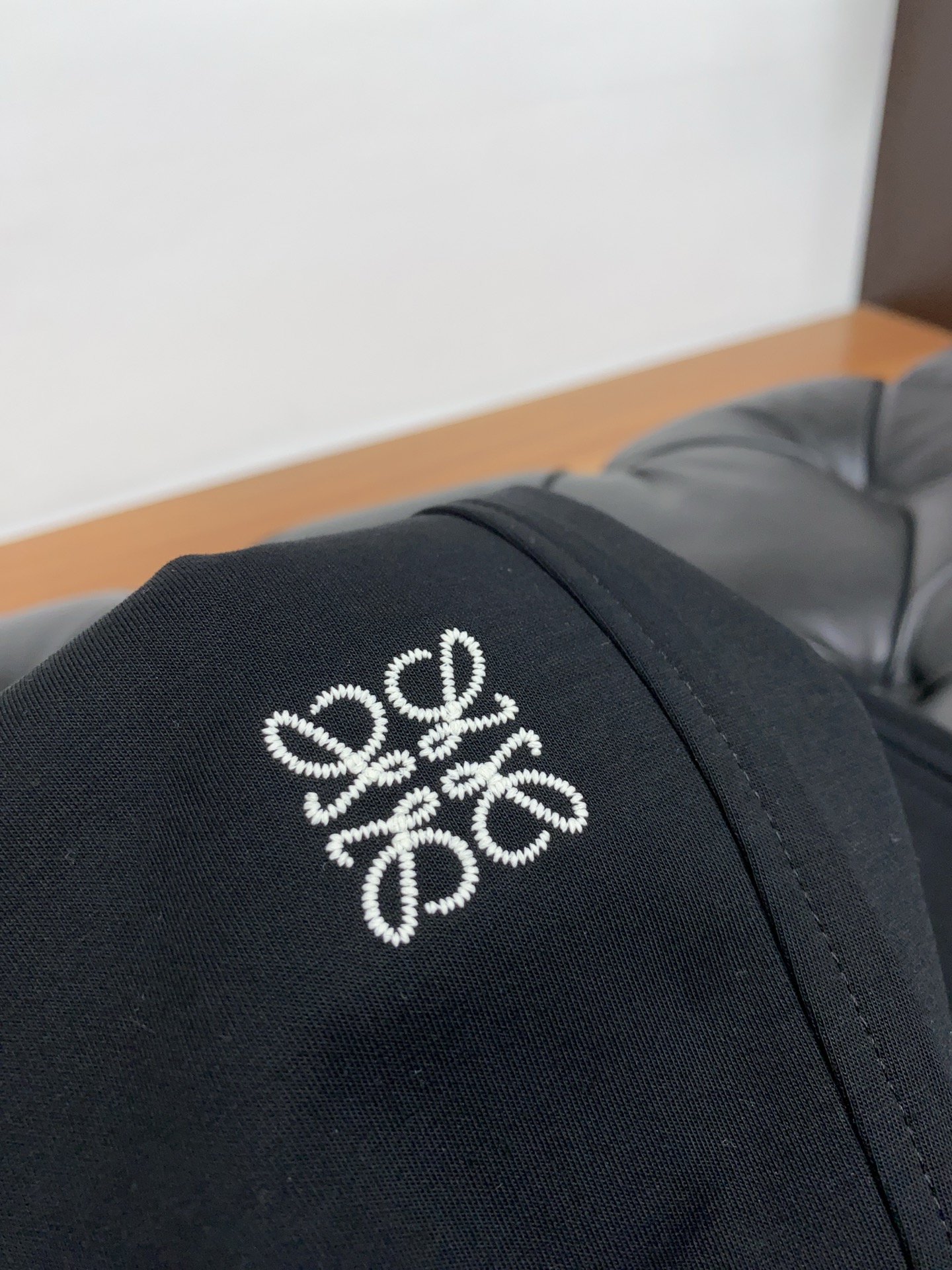 “2025 Lowyway Leisure Pants: High-End Custom Fabric, Fashionable Business Style” - 图片 4