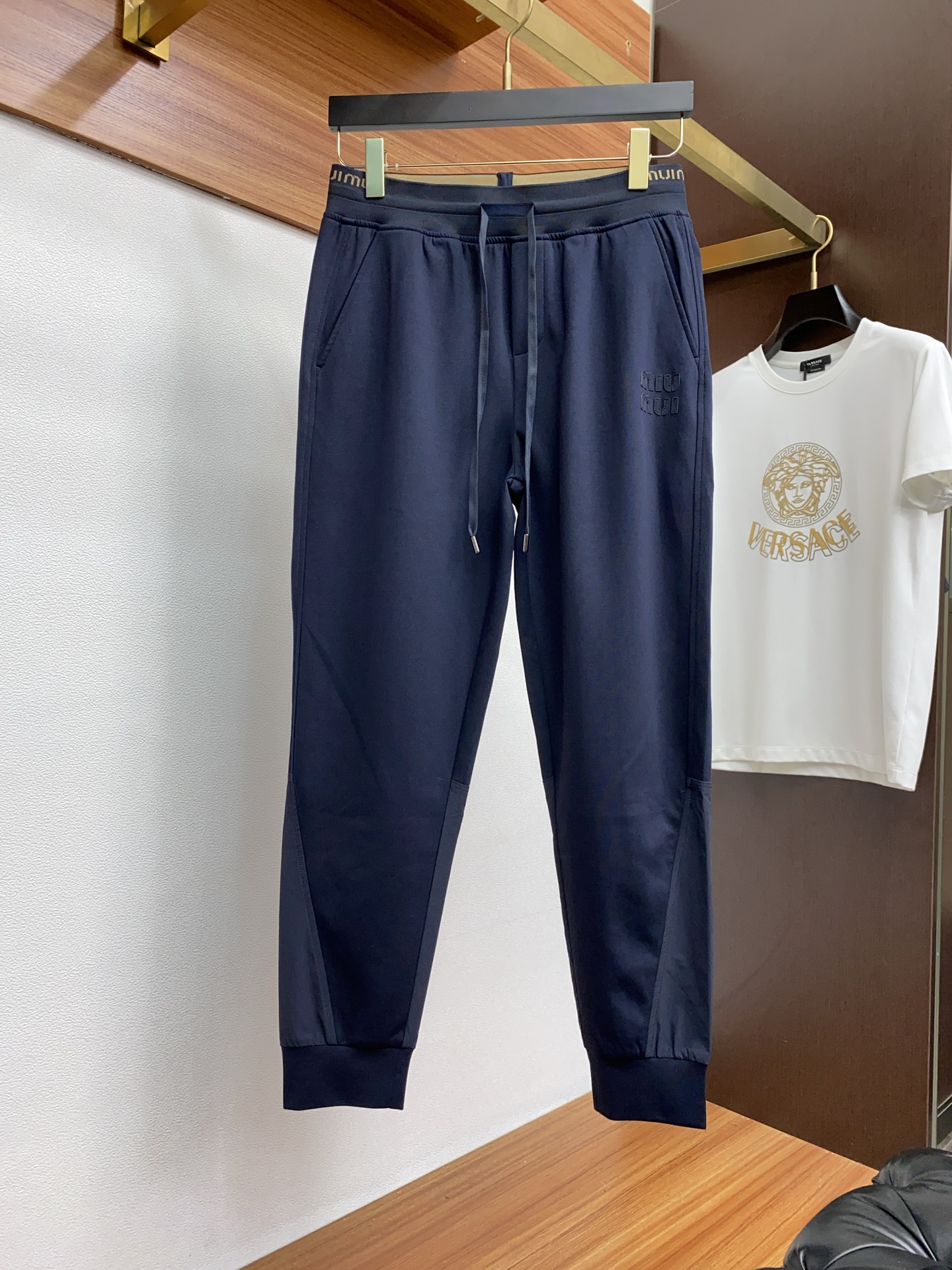 2025 New High-End Leisure Pants with Custom Fabric: Soft, Fashionable, Business & Leisure Style - 图片 2