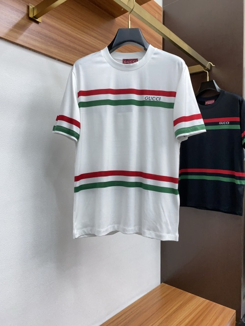 T-shirt Gucci Homme/Femme Rayé avec Logo - Style Rétro et Tendance 1 T-shirt Gucci Homme/Femme Rayé avec Logo - Style Rétro et Tendance